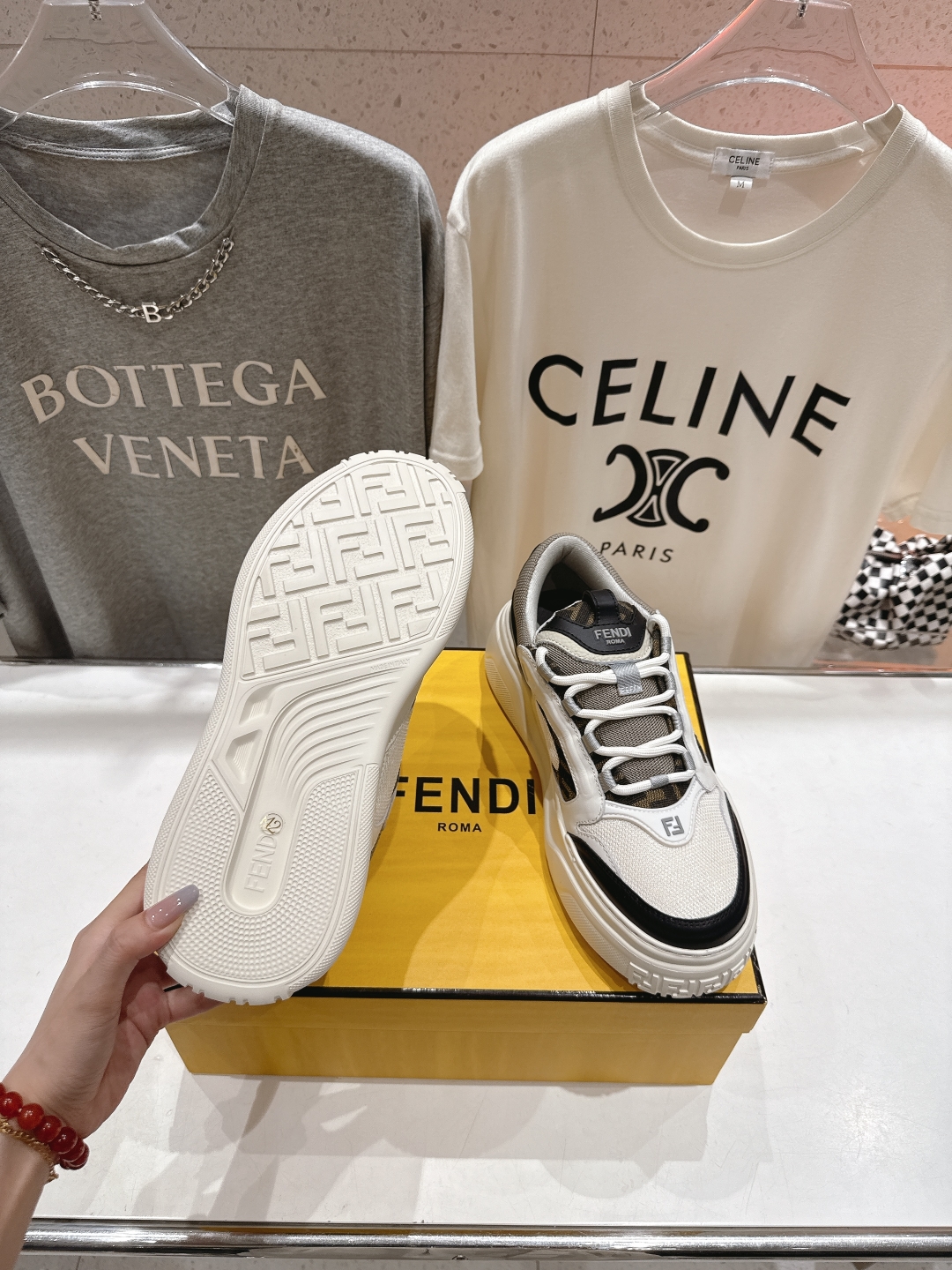 高版本出厂  只有男款
 Fendi/芬迪2025ss新款 First 1系列网面系带厚底男士休闲运动鞋