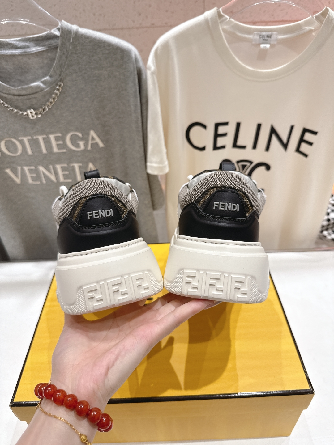 高版本出厂  只有男款
 Fendi/芬迪2025ss新款 First 1系列网面系带厚底男士休闲运动鞋