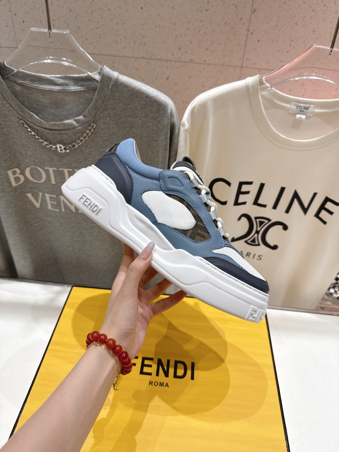 高版本出厂  只有男款
 Fendi/芬迪2025ss新款 First 1系列网面系带厚底男士休闲运动鞋