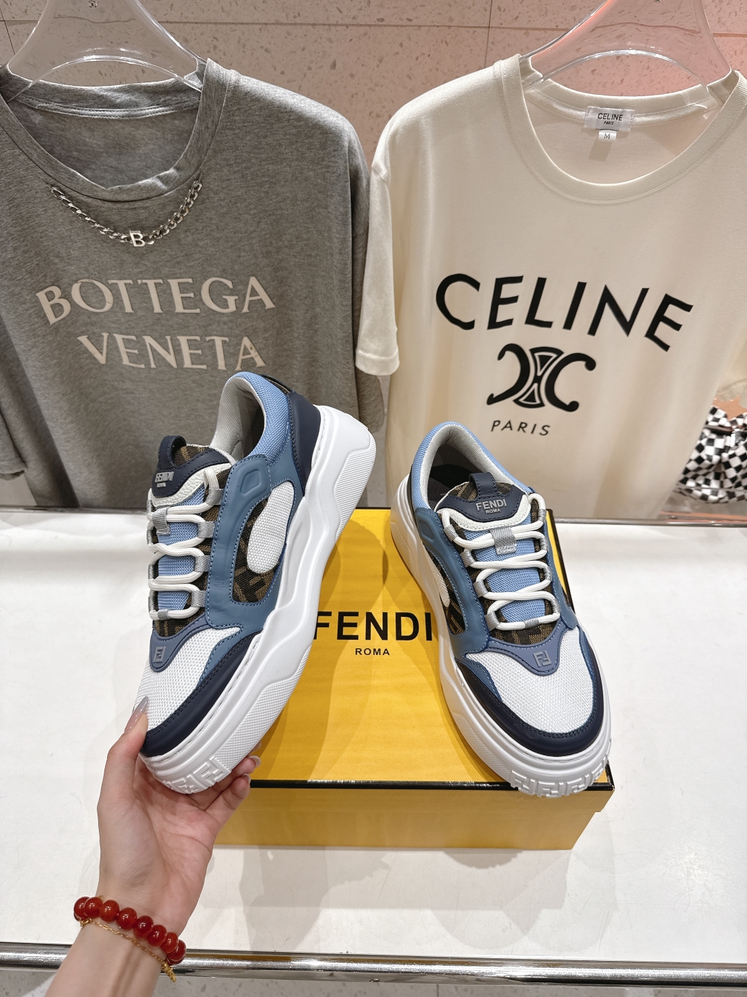 高版本出厂  只有男款
 Fendi/芬迪2025ss新款 First 1系列网面系带厚底男士休闲运动鞋