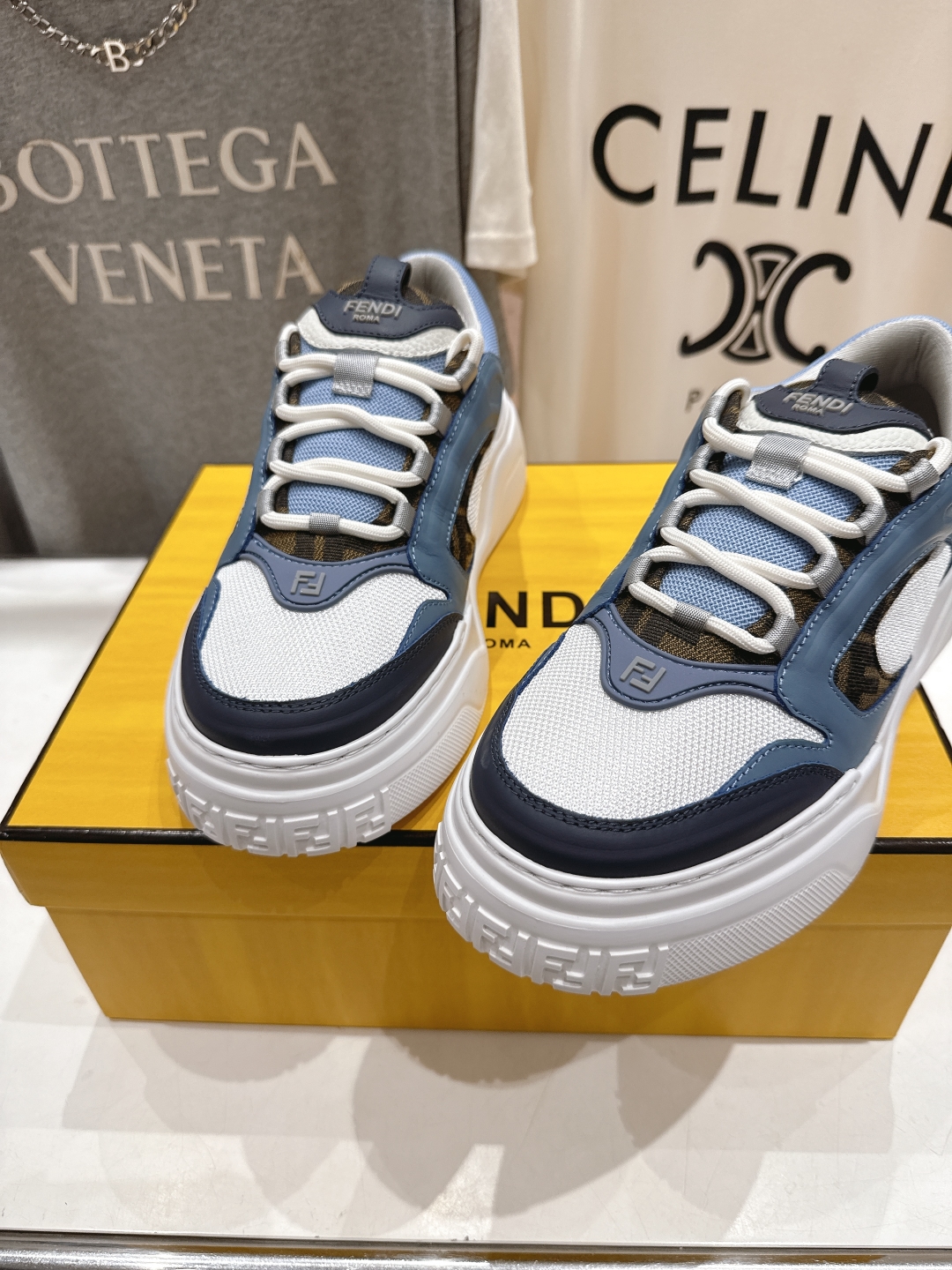 高版本出厂  只有男款
 Fendi/芬迪2025ss新款 First 1系列网面系带厚底男士休闲运动鞋