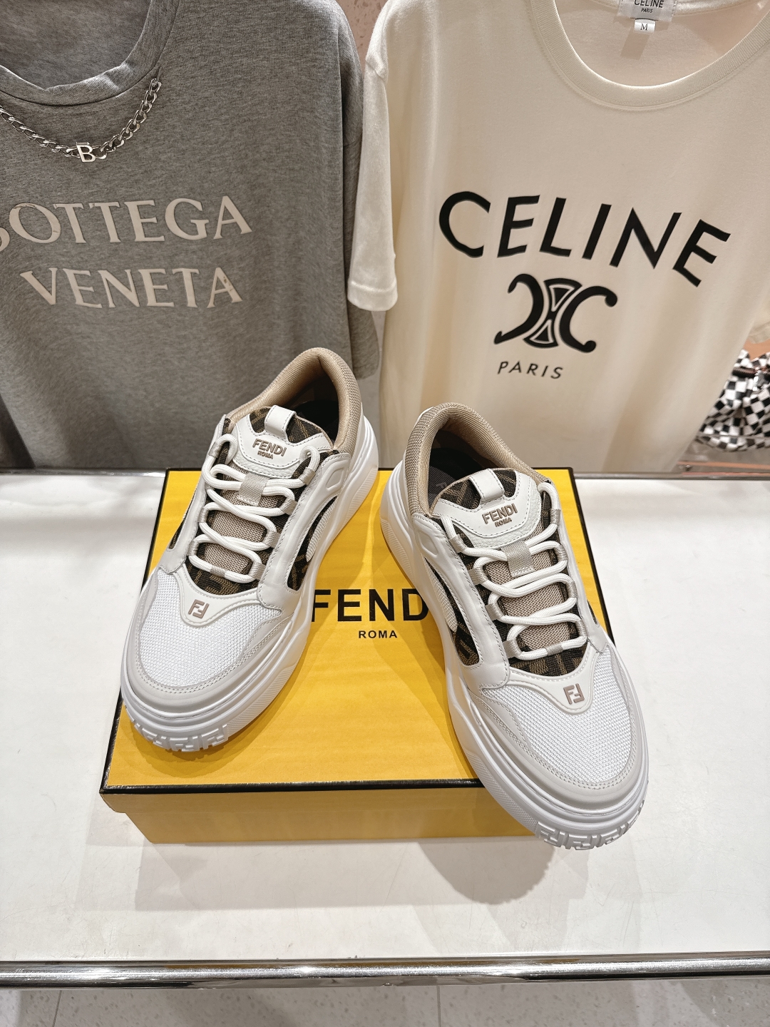 高版本出厂  只有男款
 Fendi/芬迪2025ss新款 First 1系列网面系带厚底男士休闲运动鞋