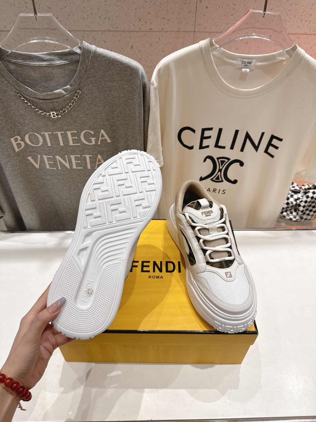 高版本出厂  只有男款
 Fendi/芬迪2025ss新款 First 1系列网面系带厚底男士休闲运动鞋