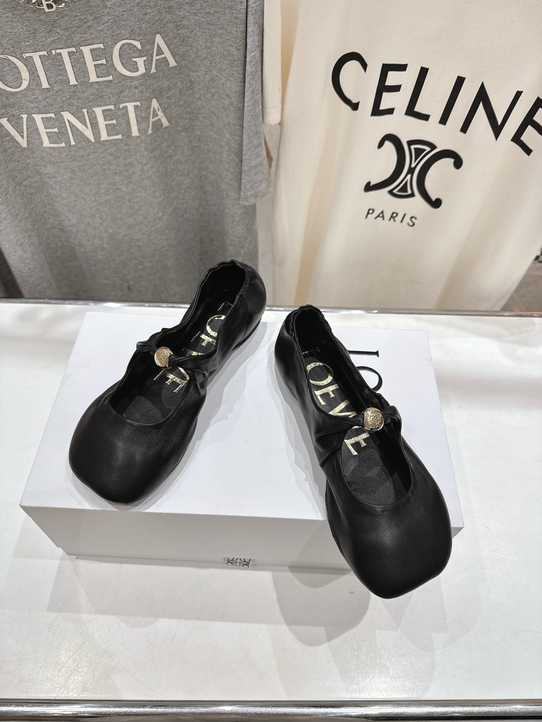 高版本出厂    
 LOEWE罗意威2025ss新款超软超舒适平底玛丽珍乐福鞋芭蕾舞鞋，国外购原板1：
