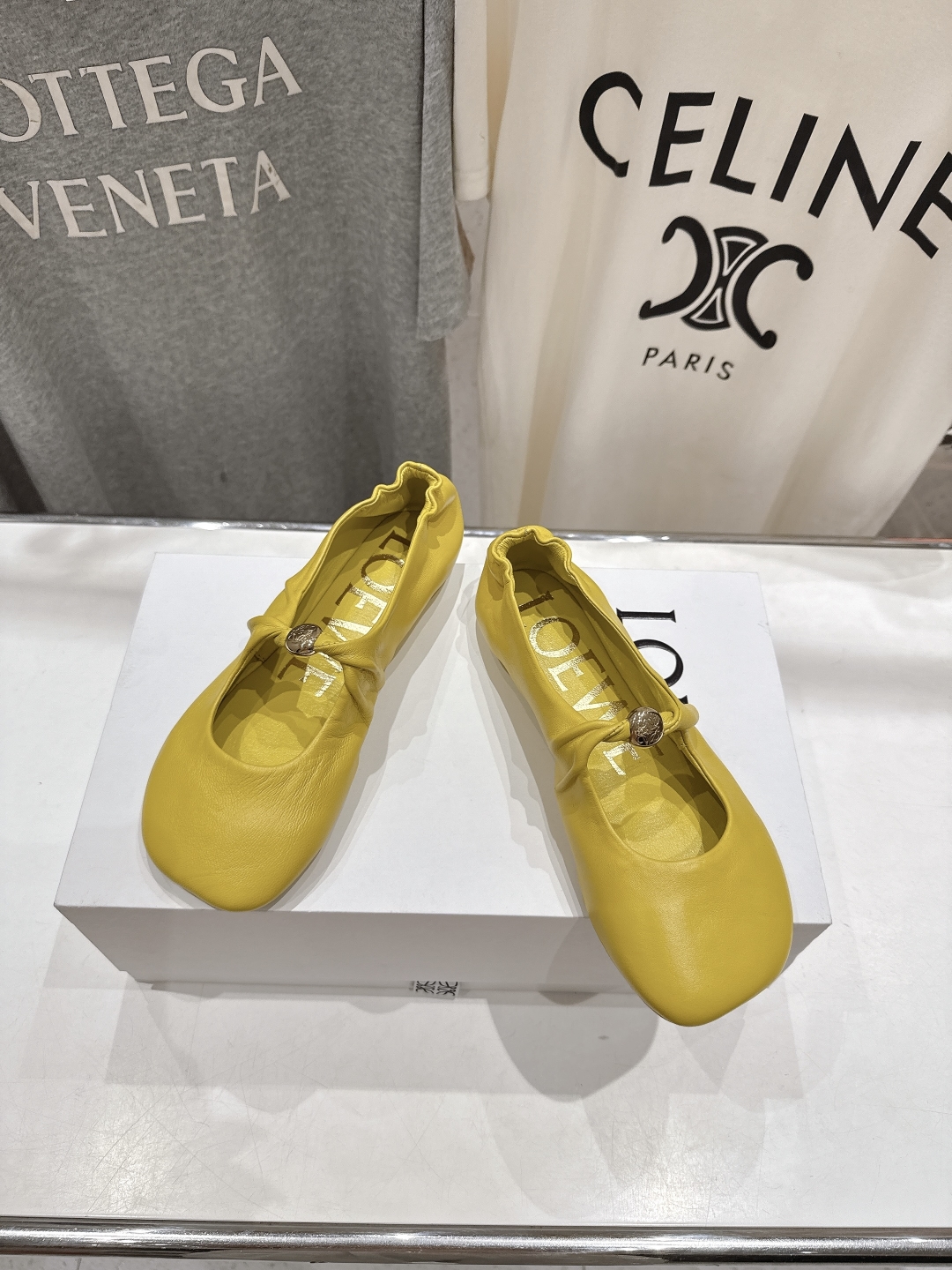 高版本出厂    
 LOEWE罗意威2025ss新款超软超舒适平底玛丽珍乐福鞋芭蕾舞鞋，国外购原板1：