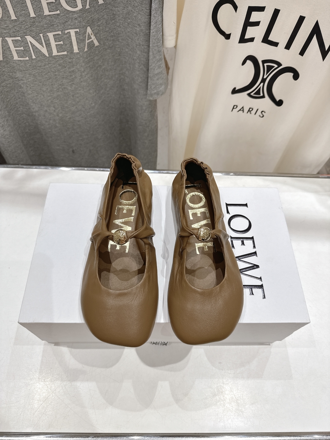 高版本出厂    
 LOEWE罗意威2025ss新款超软超舒适平底玛丽珍乐福鞋芭蕾舞鞋，国外购原板1：