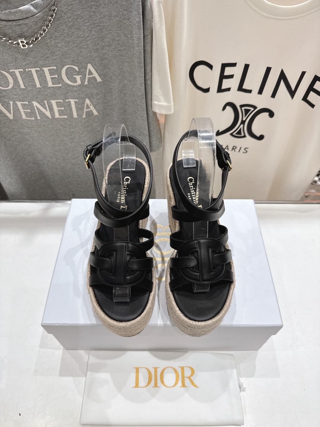 高版本出厂
  Dior*迪奥D家2025ss春夏新款仙女风坡跟厚底凉鞋

11原版复刻 市面上最高版本