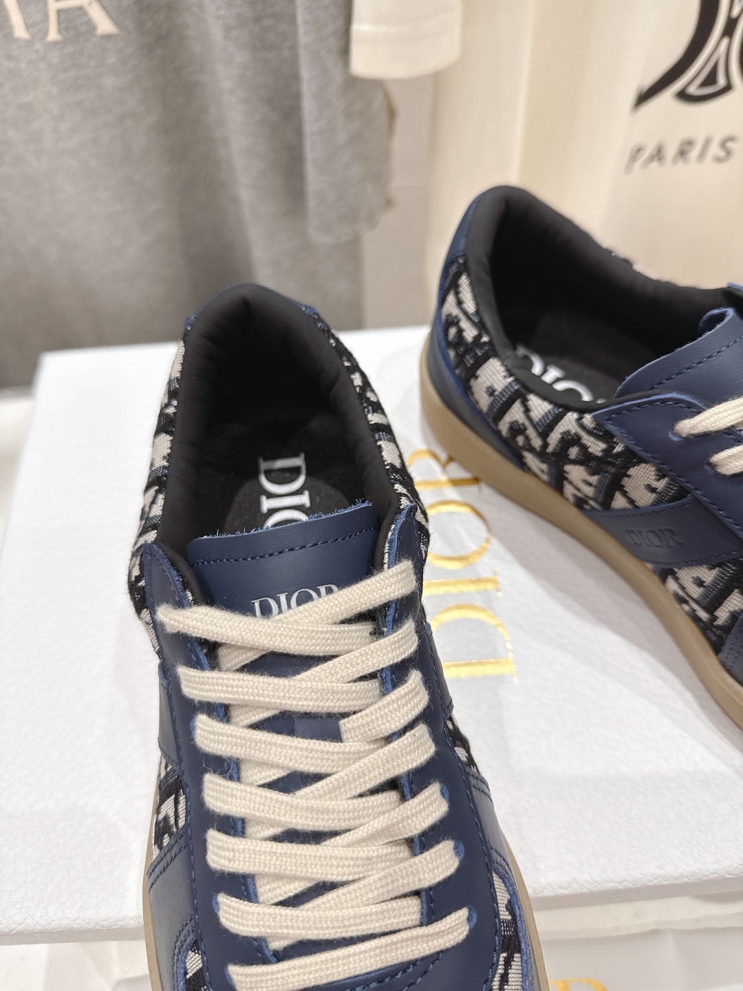 高版本出厂 
  Dior 迪奥D家2025ss系带新款学院风时尚休闲鞋德训鞋滑板鞋
原版购入开发做货，