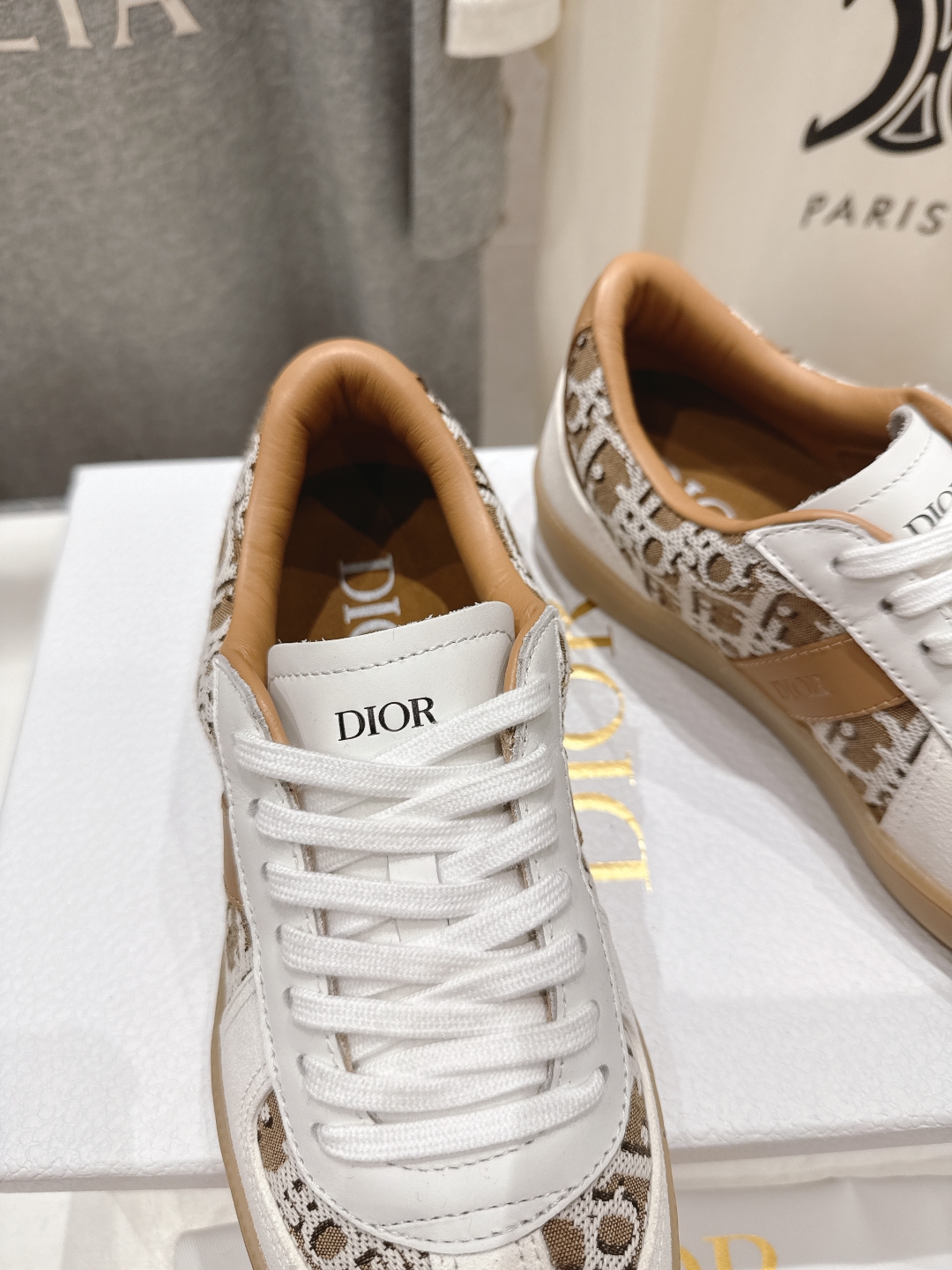 高版本出厂 
  Dior 迪奥D家2025ss系带新款学院风时尚休闲鞋德训鞋滑板鞋
原版购入开发做货，