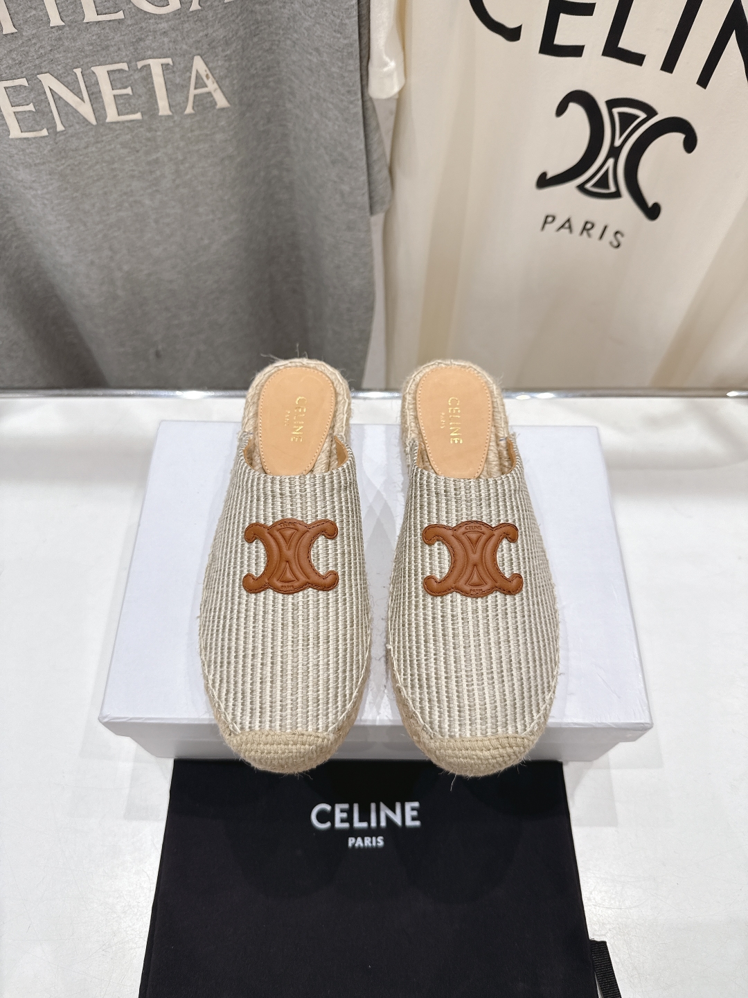 高版本出厂
 Celine*塞琳2025ss新款麻绳底渔夫鞋勃肯半托凉拖鞋高级感十足
网红ins种草神器