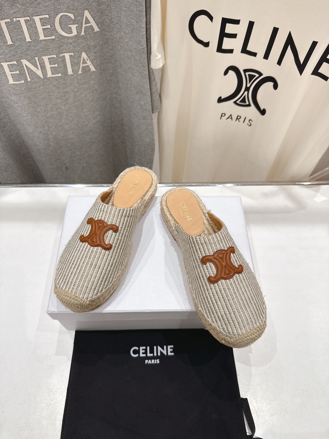 高版本出厂
 Celine*塞琳2025ss新款麻绳底渔夫鞋勃肯半托凉拖鞋高级感十足
网红ins种草神器