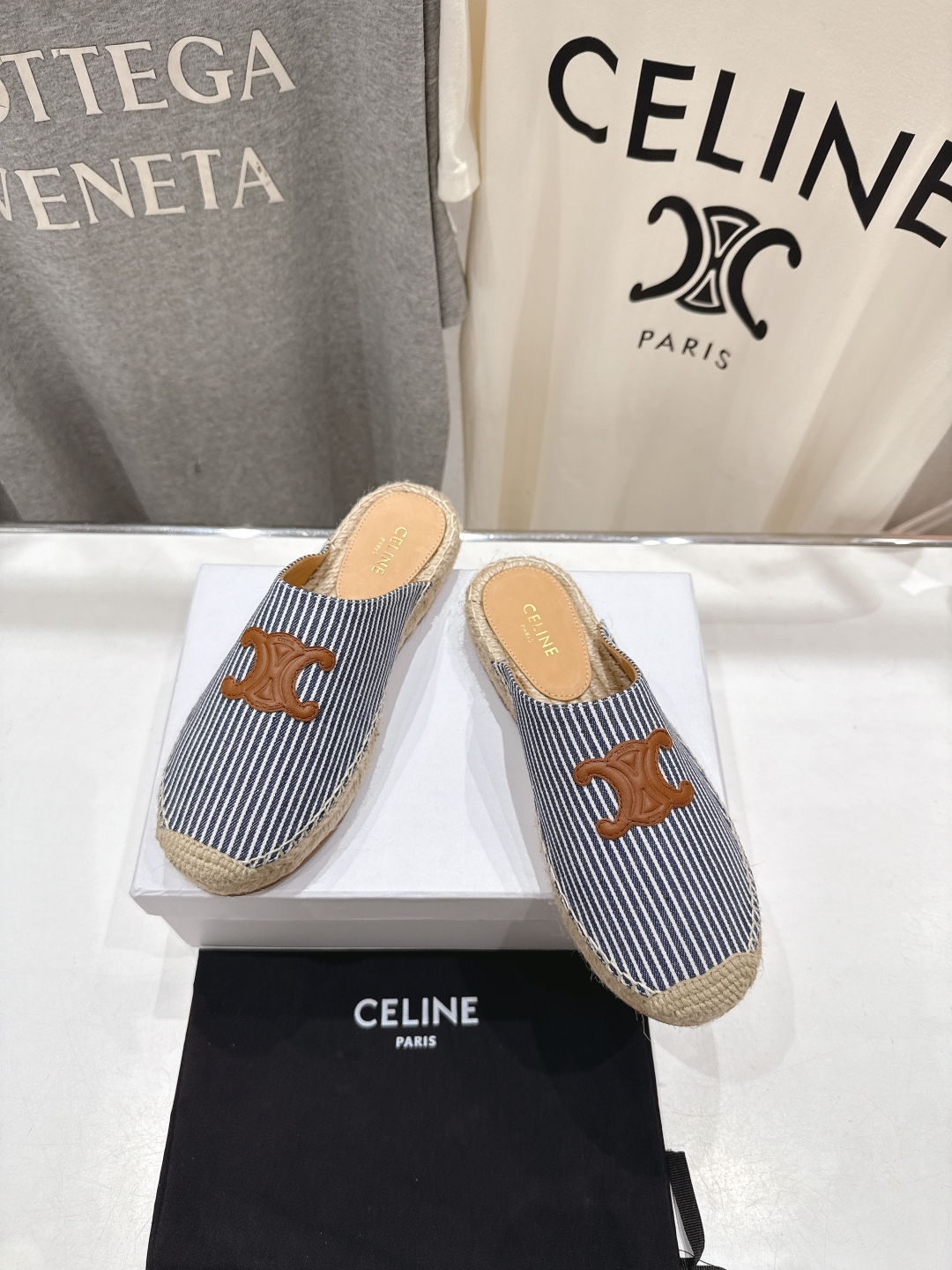 高版本出厂
 Celine*塞琳2025ss新款麻绳底渔夫鞋勃肯半托凉拖鞋高级感十足
网红ins种草神器