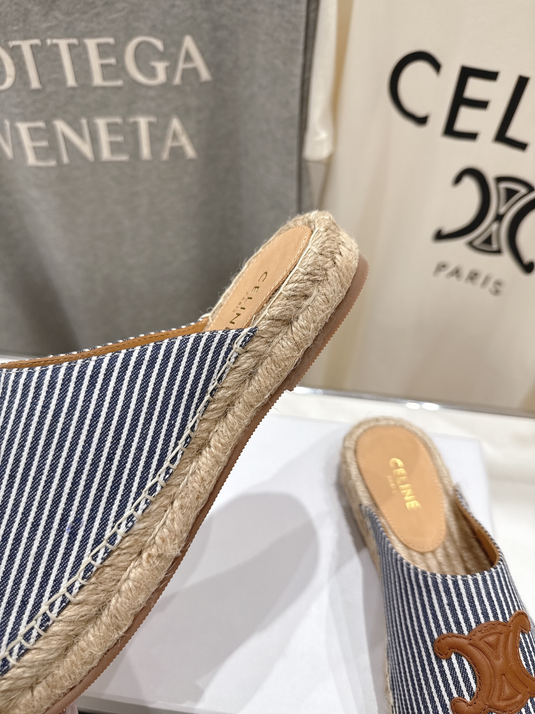 高版本出厂
 Celine*塞琳2025ss新款麻绳底渔夫鞋勃肯半托凉拖鞋高级感十足
网红ins种草神器