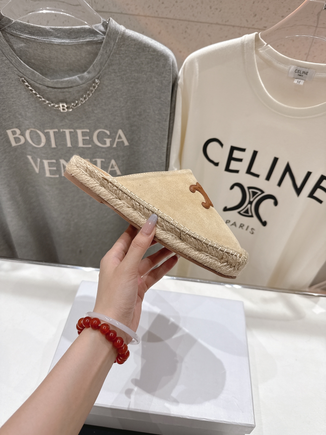 高版本出厂
 Celine*塞琳2025ss新款麻绳底渔夫鞋勃肯半托凉拖鞋高级感十足
网红ins种草神器