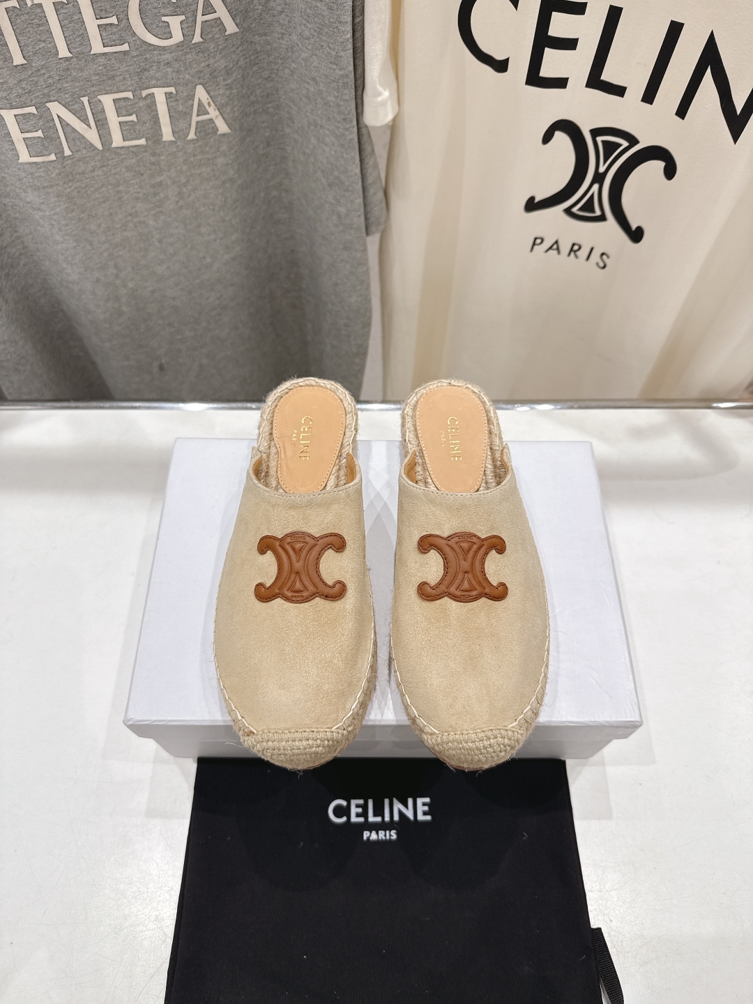 高版本出厂
 Celine*塞琳2025ss新款麻绳底渔夫鞋勃肯半托凉拖鞋高级感十足
网红ins种草神器