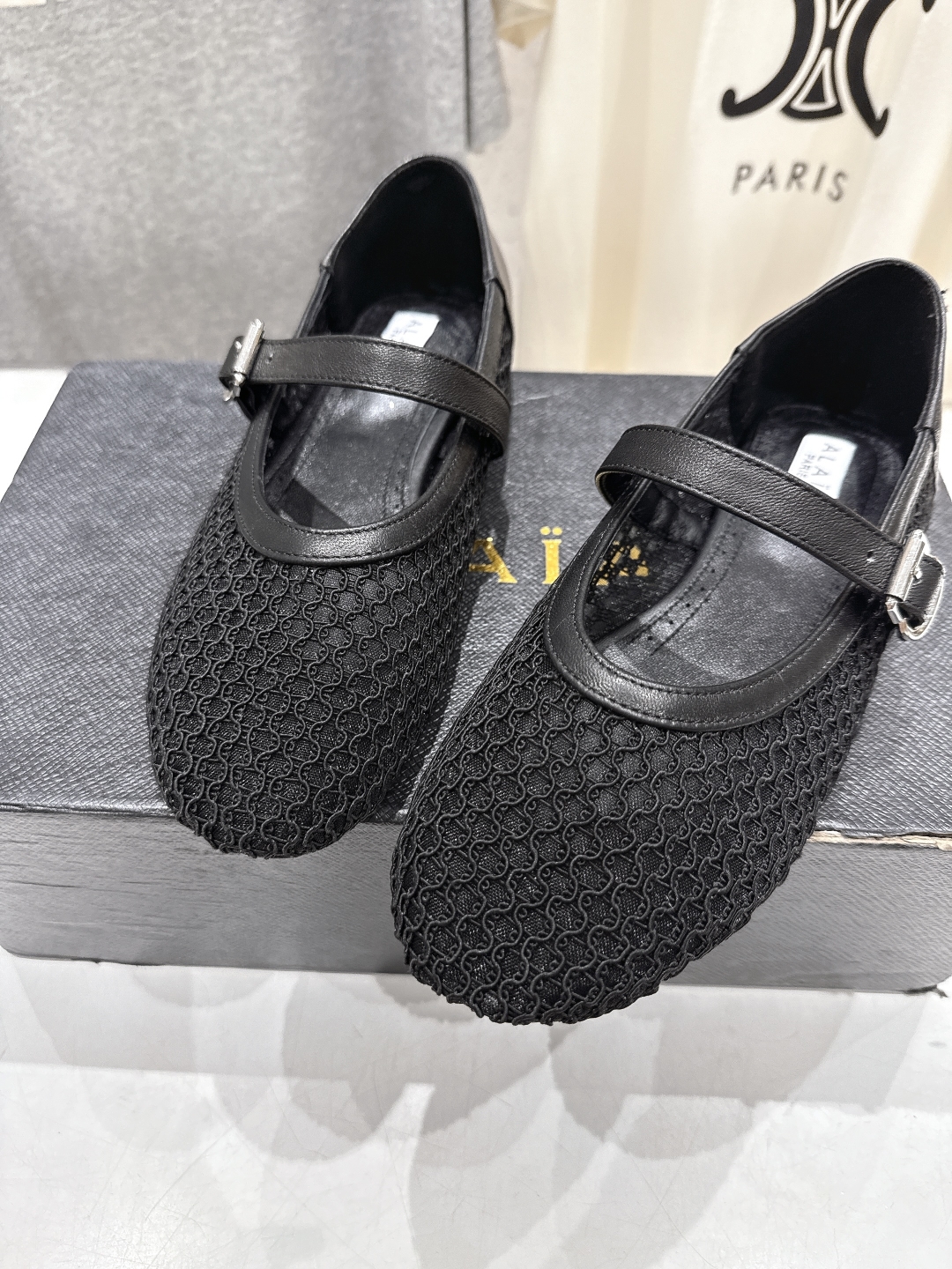 高版本出厂
 独家新品 Alaia 阿莱亚25ss/ 走秀款平底网面鞋芭蕾舞鞋 最近超火的一款平底鞋

