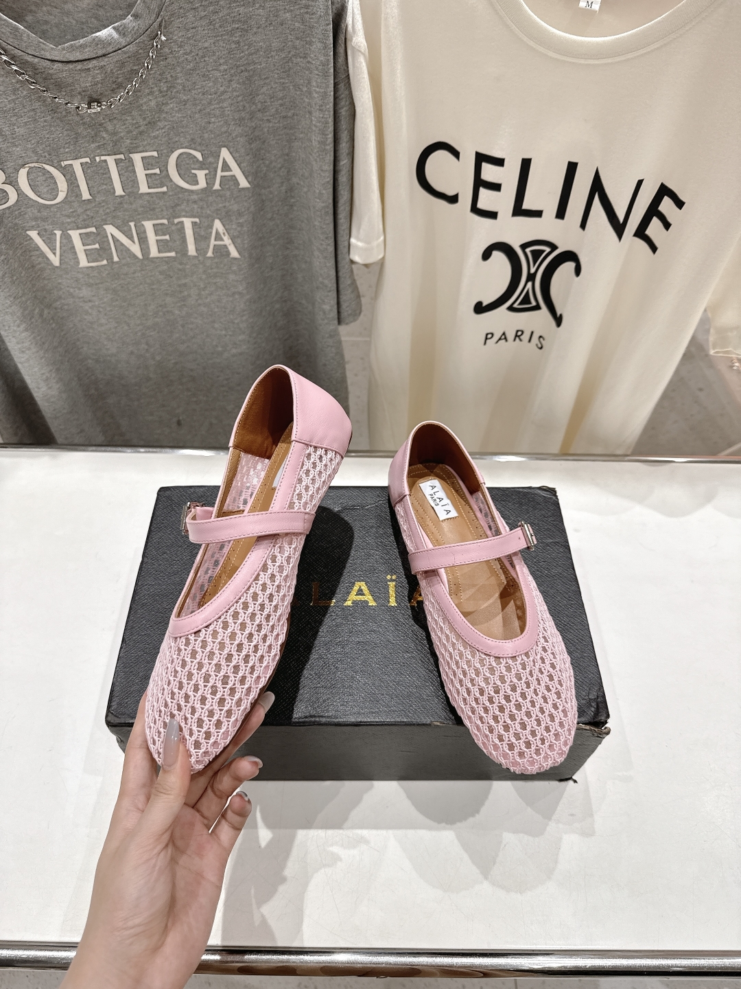 高版本出厂
 独家新品 Alaia 阿莱亚25ss/ 走秀款平底网面鞋芭蕾舞鞋 最近超火的一款平底鞋

