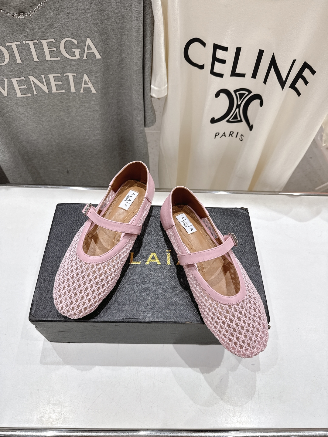 高版本出厂
 独家新品 Alaia 阿莱亚25ss/ 走秀款平底网面鞋芭蕾舞鞋 最近超火的一款平底鞋

