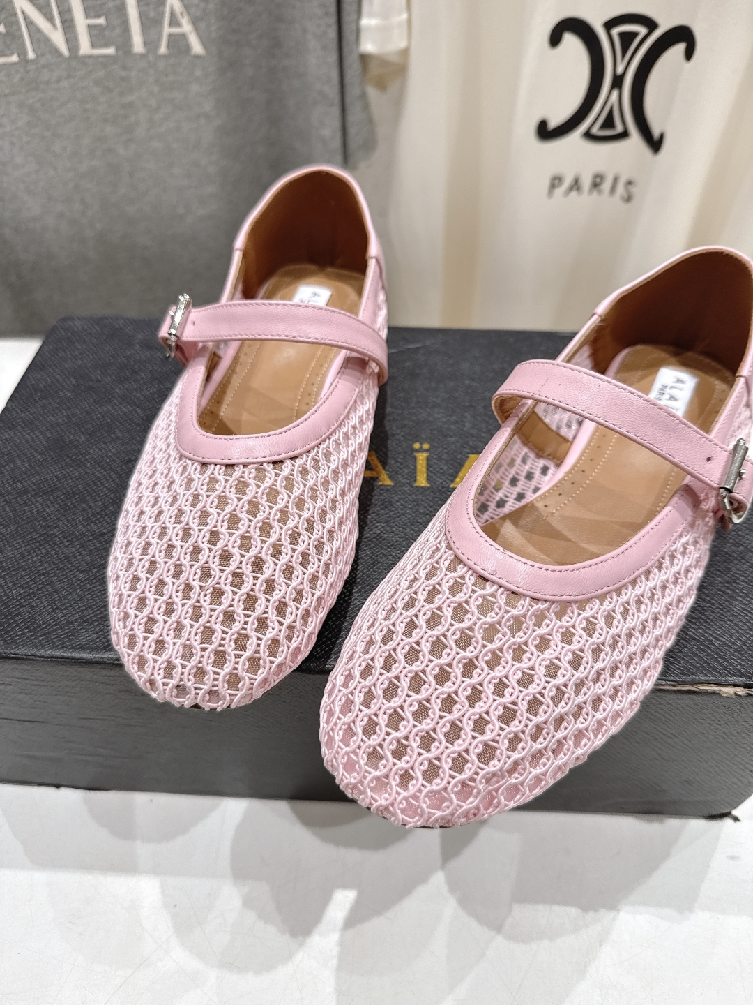 高版本出厂
 独家新品 Alaia 阿莱亚25ss/ 走秀款平底网面鞋芭蕾舞鞋 最近超火的一款平底鞋

