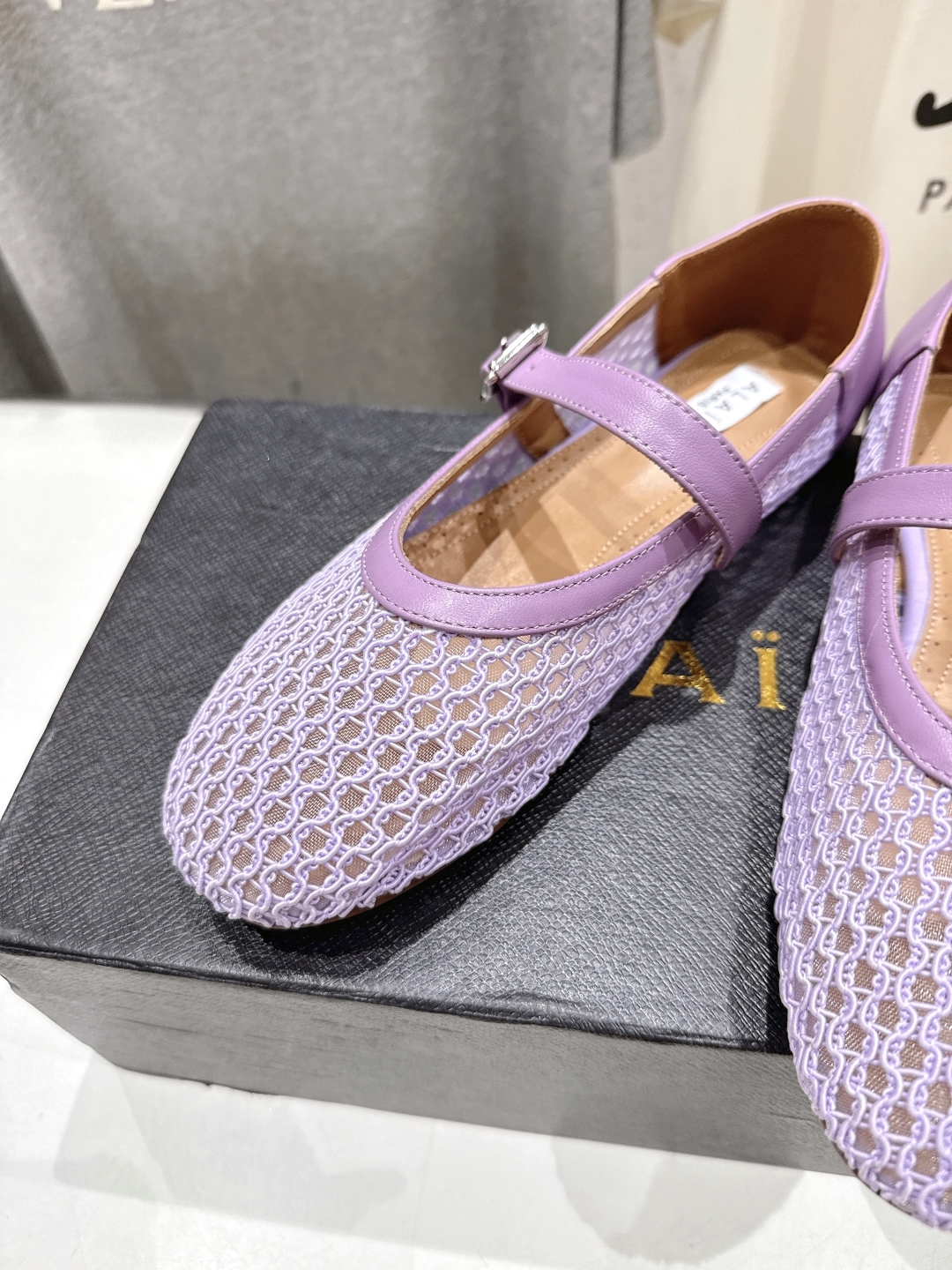 高版本出厂
 独家新品 Alaia 阿莱亚25ss/ 走秀款平底网面鞋芭蕾舞鞋 最近超火的一款平底鞋

