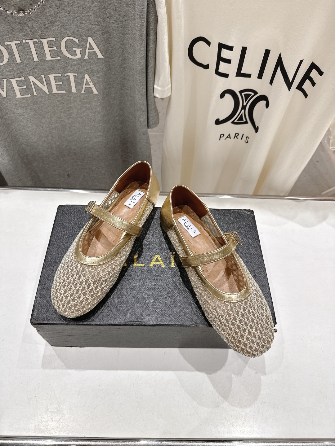 高版本出厂
 独家新品 Alaia 阿莱亚25ss/ 走秀款平底网面鞋芭蕾舞鞋 最近超火的一款平底鞋

