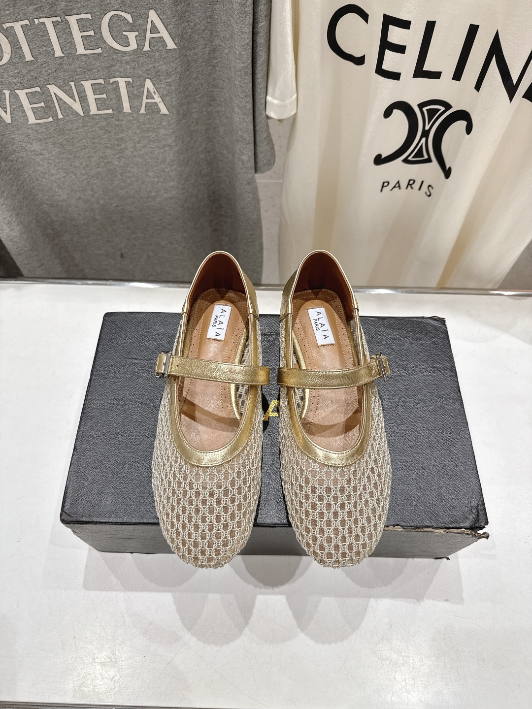 高版本出厂
 独家新品 Alaia 阿莱亚25ss/ 走秀款平底网面鞋芭蕾舞鞋 最近超火的一款平底鞋

