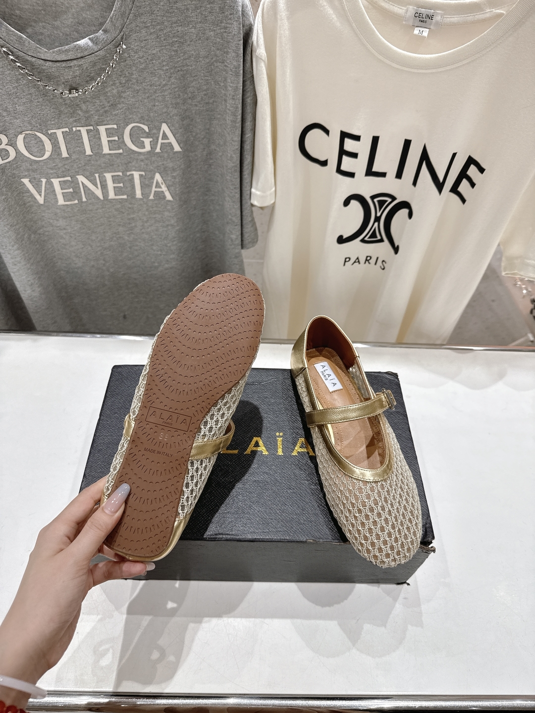 高版本出厂
 独家新品 Alaia 阿莱亚25ss/ 走秀款平底网面鞋芭蕾舞鞋 最近超火的一款平底鞋


