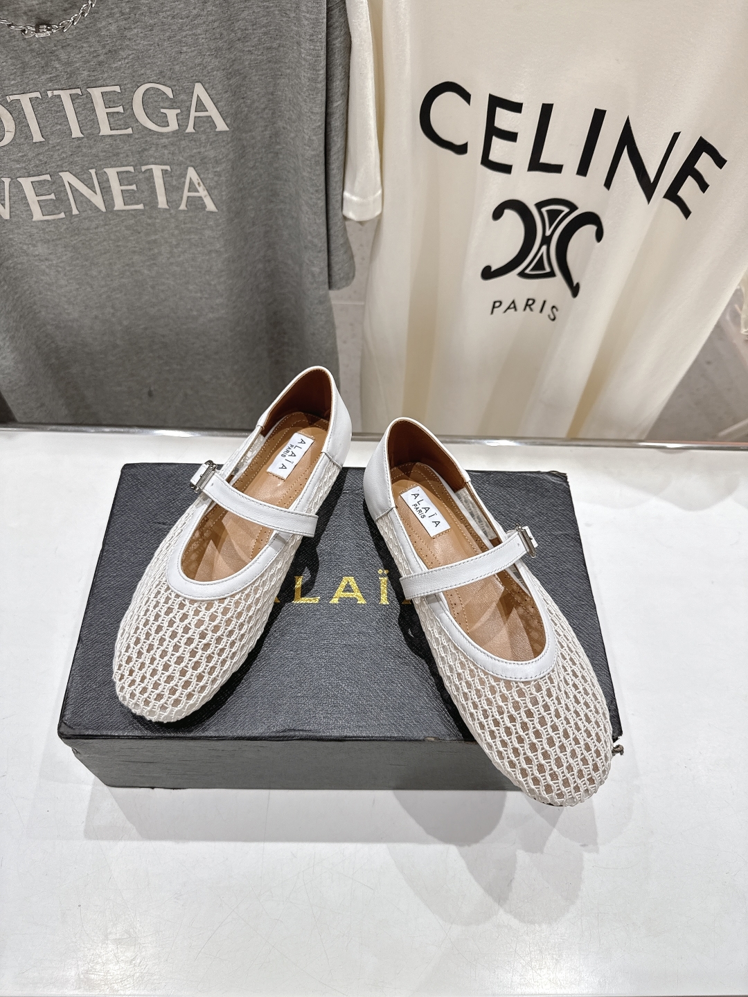 高版本出厂
 独家新品 Alaia 阿莱亚25ss/ 走秀款平底网面鞋芭蕾舞鞋 最近超火的一款平底鞋

