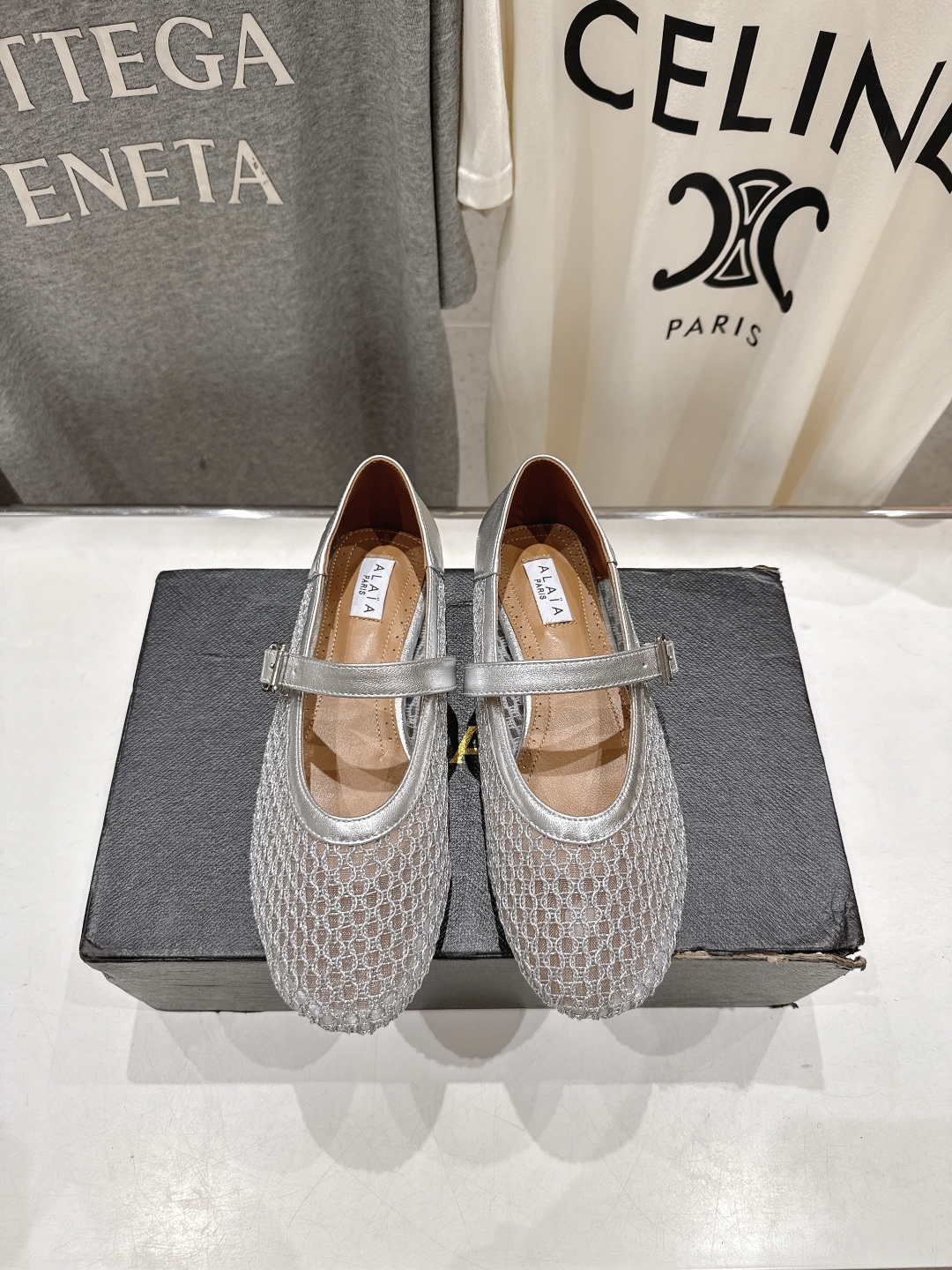 高版本出厂
 独家新品 Alaia 阿莱亚25ss/ 走秀款平底网面鞋芭蕾舞鞋 最近超火的一款平底鞋

