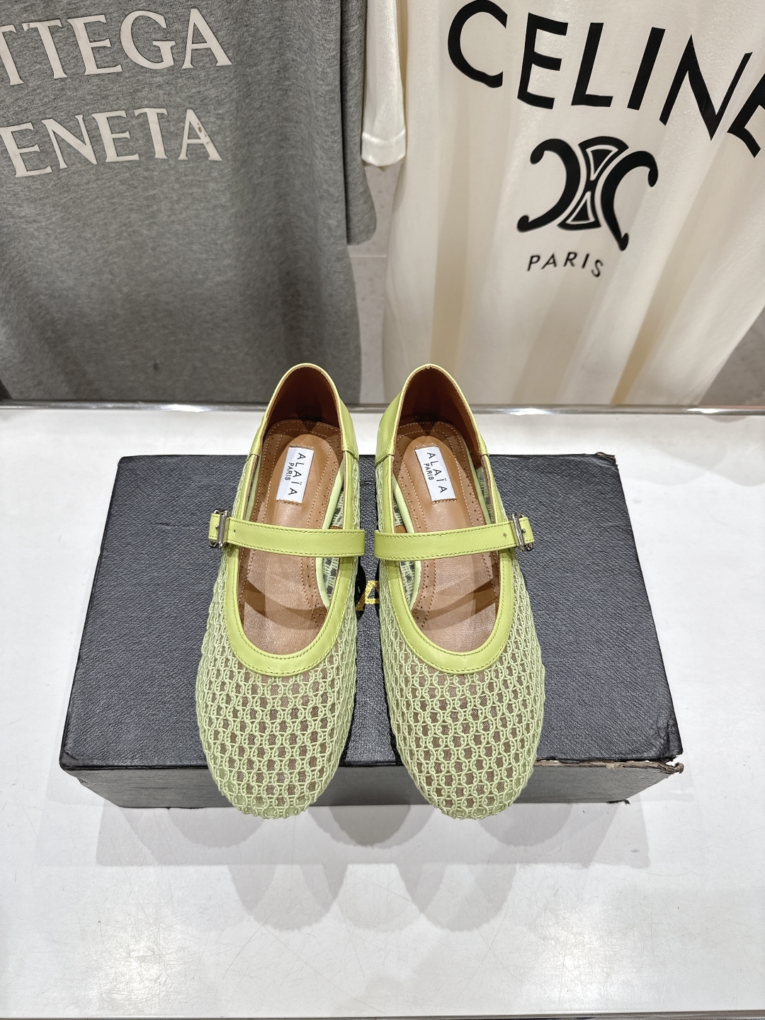高版本出厂
 独家新品 Alaia 阿莱亚25ss/ 走秀款平底网面鞋芭蕾舞鞋 最近超火的一款平底鞋

