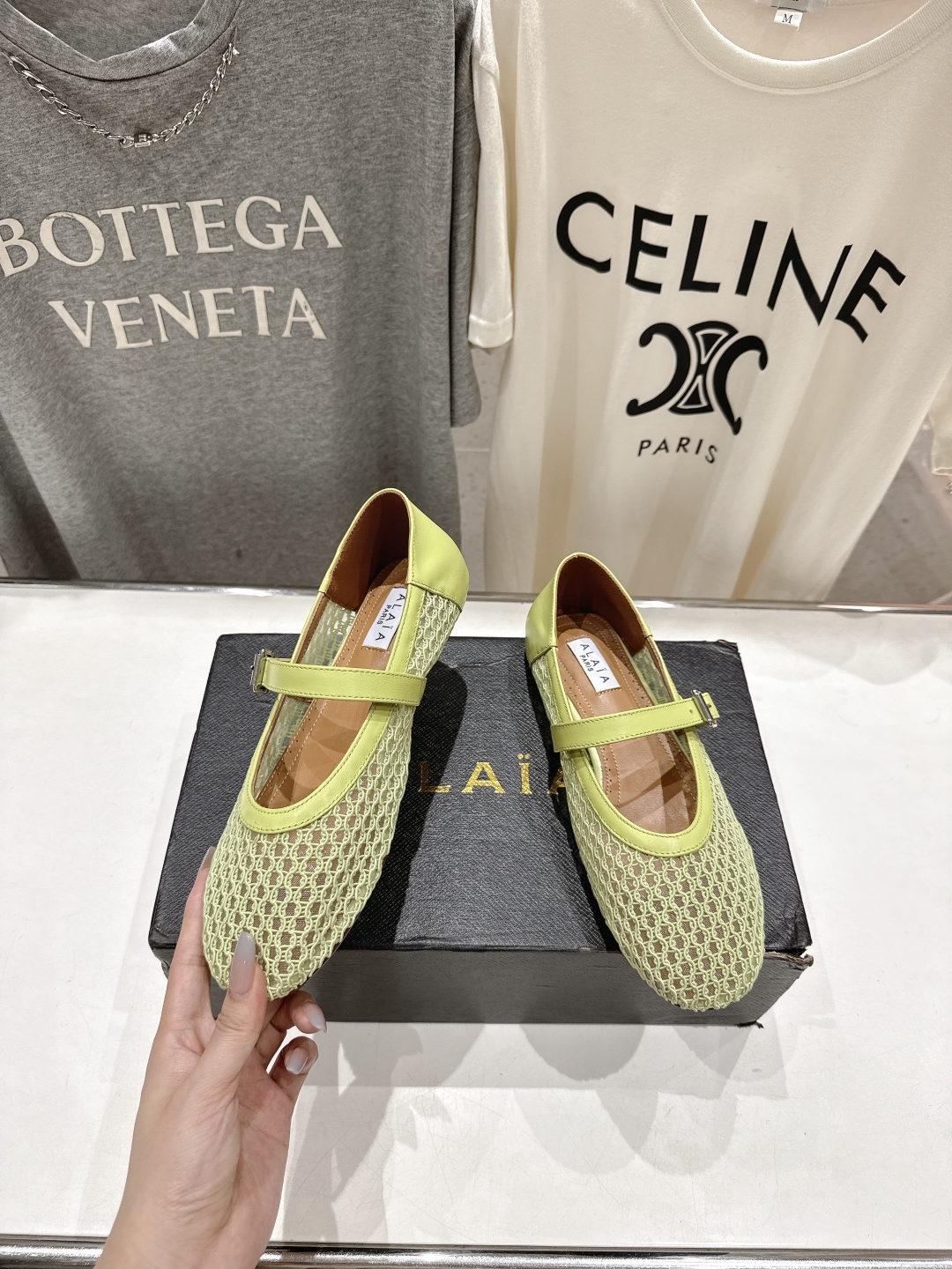 高版本出厂
 独家新品 Alaia 阿莱亚25ss/ 走秀款平底网面鞋芭蕾舞鞋 最近超火的一款平底鞋

