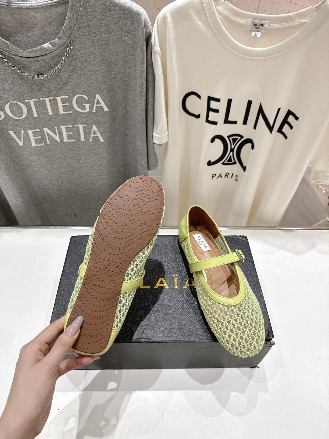 高版本出厂
 独家新品 Alaia 阿莱亚25ss/ 走秀款平底网面鞋芭蕾舞鞋 最近超火的一款平底鞋

