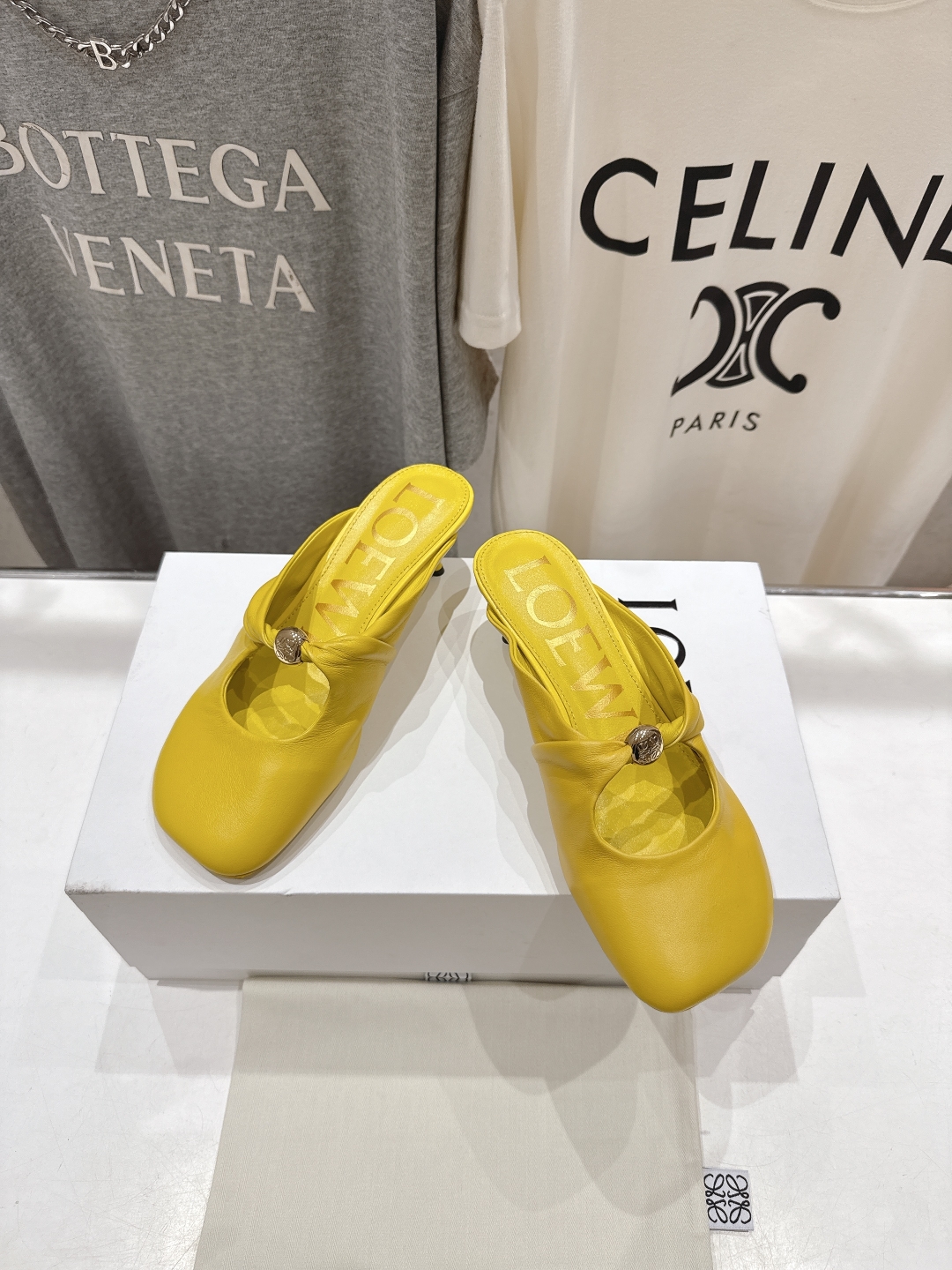 高版本出厂  高跟   
 LOEWE罗意威2025ss新款超软超舒适高跟半拖玛丽珍乐福鞋芭蕾舞鞋，国外
