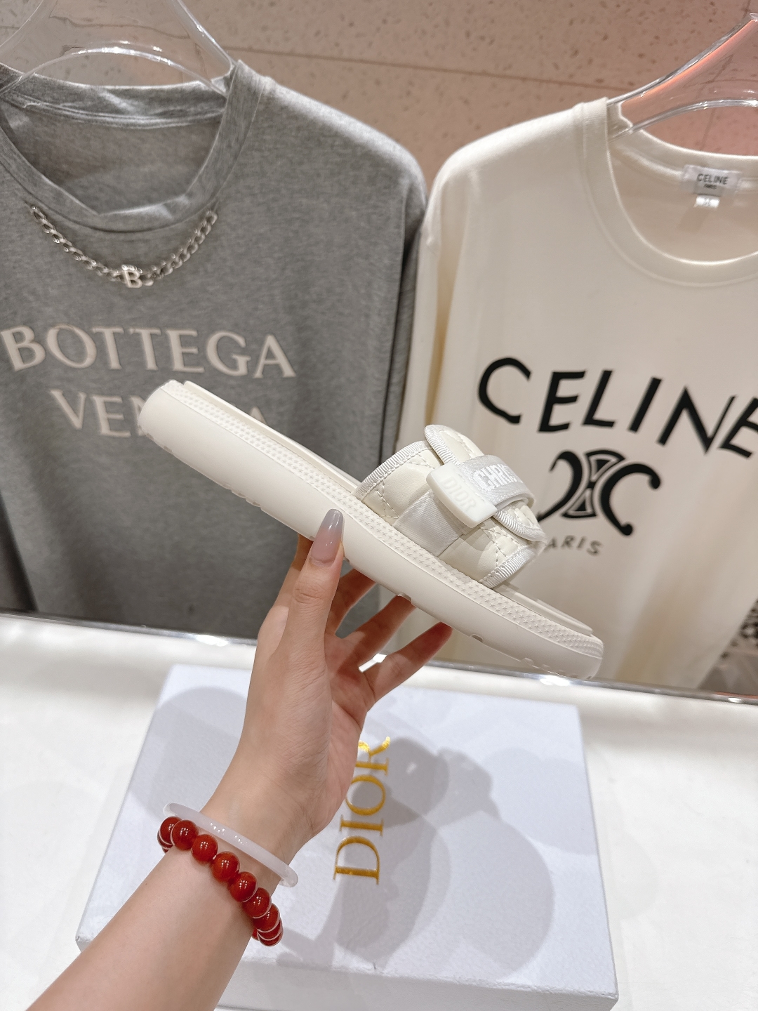 高版本出厂
  Dior*迪奥D家2025ss夏季新款仙女风厚底魔术贴拖鞋

11原版复刻 市面上最高版