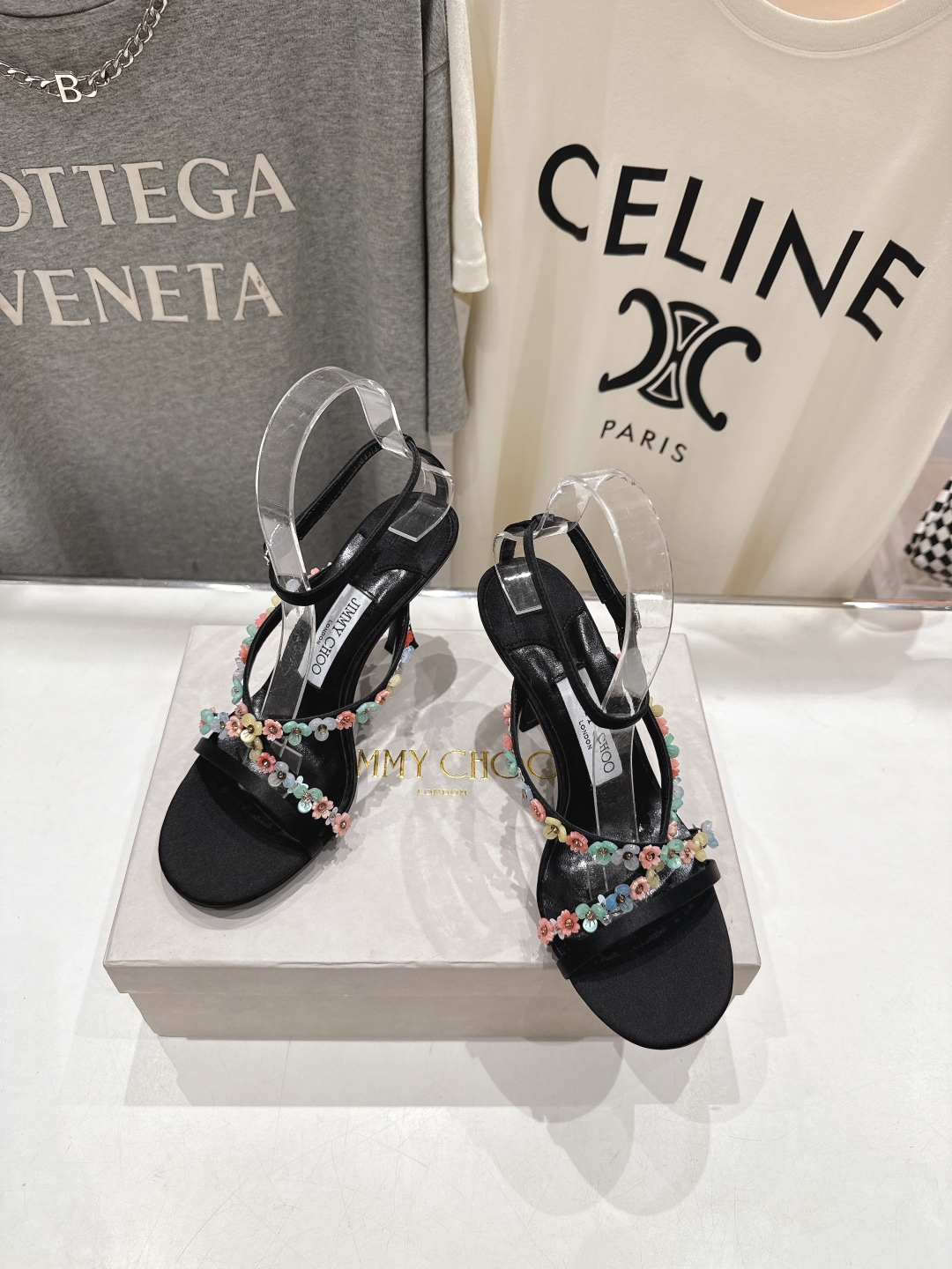 高版本出厂
  JIMMY CHOO*｜JC/吉米周2025ss新款简约仙女风高跟鞋凉鞋

原版套楦，完