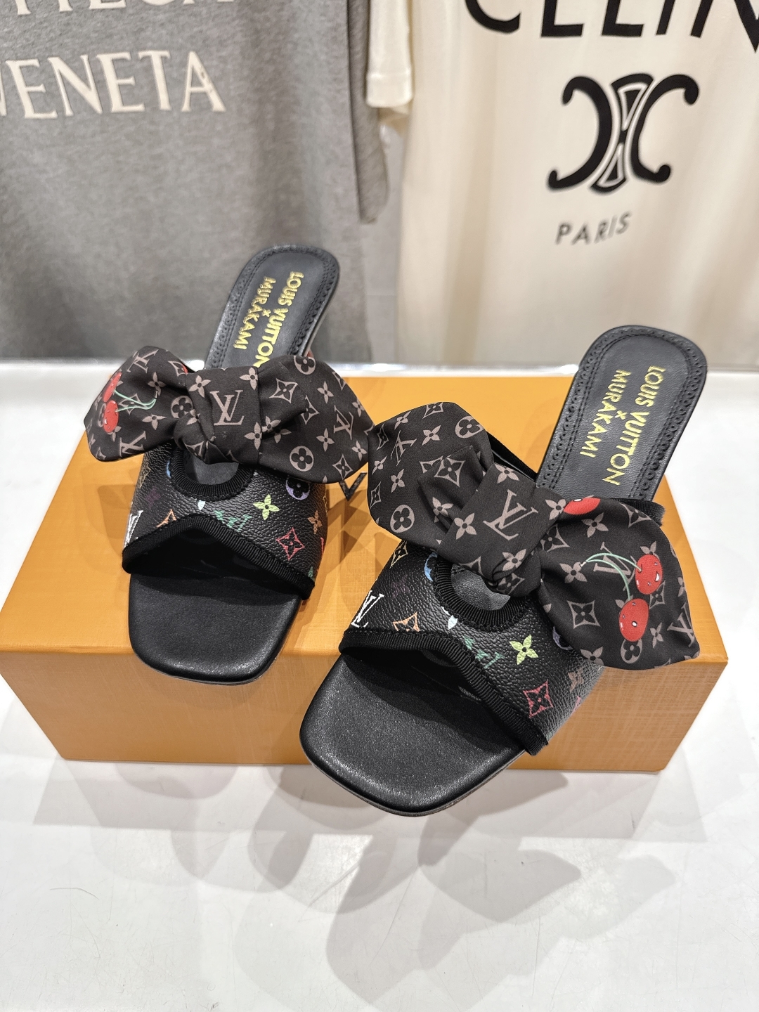 高版本出厂
  Louis Vuitton ss25 new arrival LV驴牌夏季新品蝴蝶结高跟
