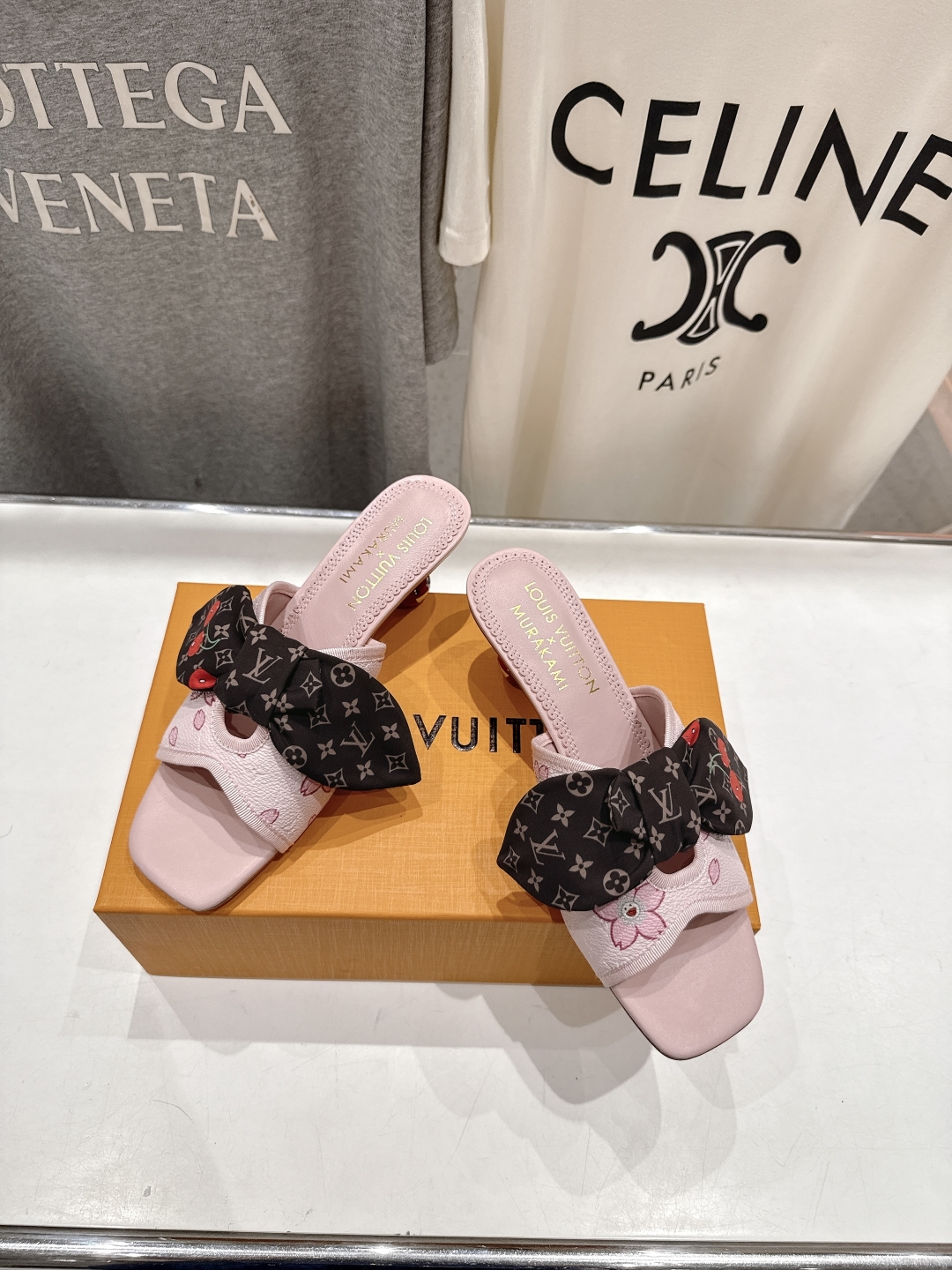 高版本出厂
  Louis Vuitton ss25 new arrival LV驴牌夏季新品蝴蝶结高跟