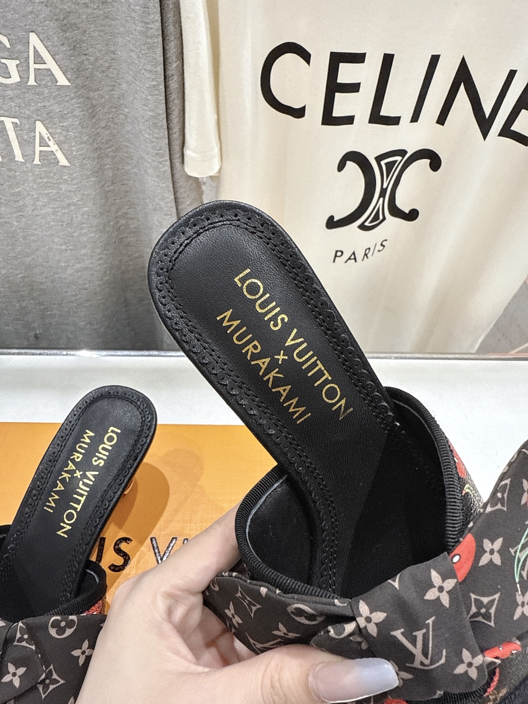高版本出厂
  Louis Vuitton ss25 new arrival LV驴牌夏季新品蝴蝶结高跟