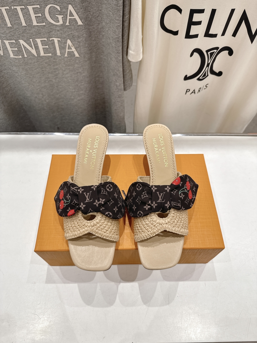 高版本出厂
  Louis Vuitton ss25 new arrival LV驴牌夏季新品蝴蝶结高跟