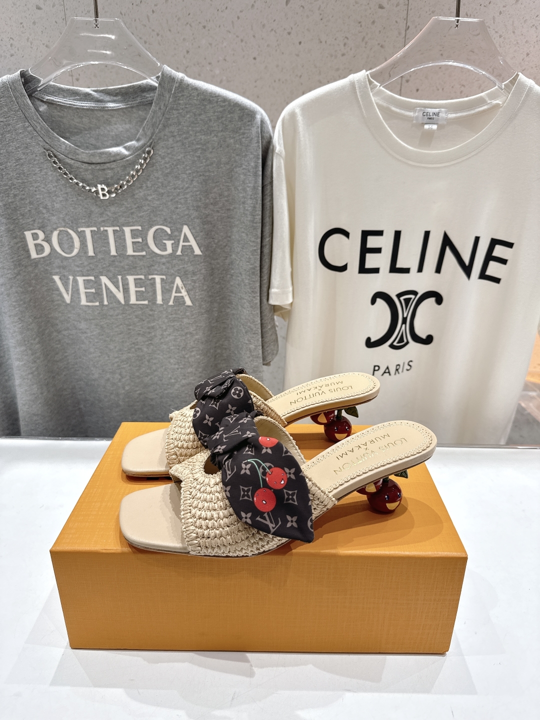 高版本出厂
  Louis Vuitton ss25 new arrival LV驴牌夏季新品蝴蝶结高跟