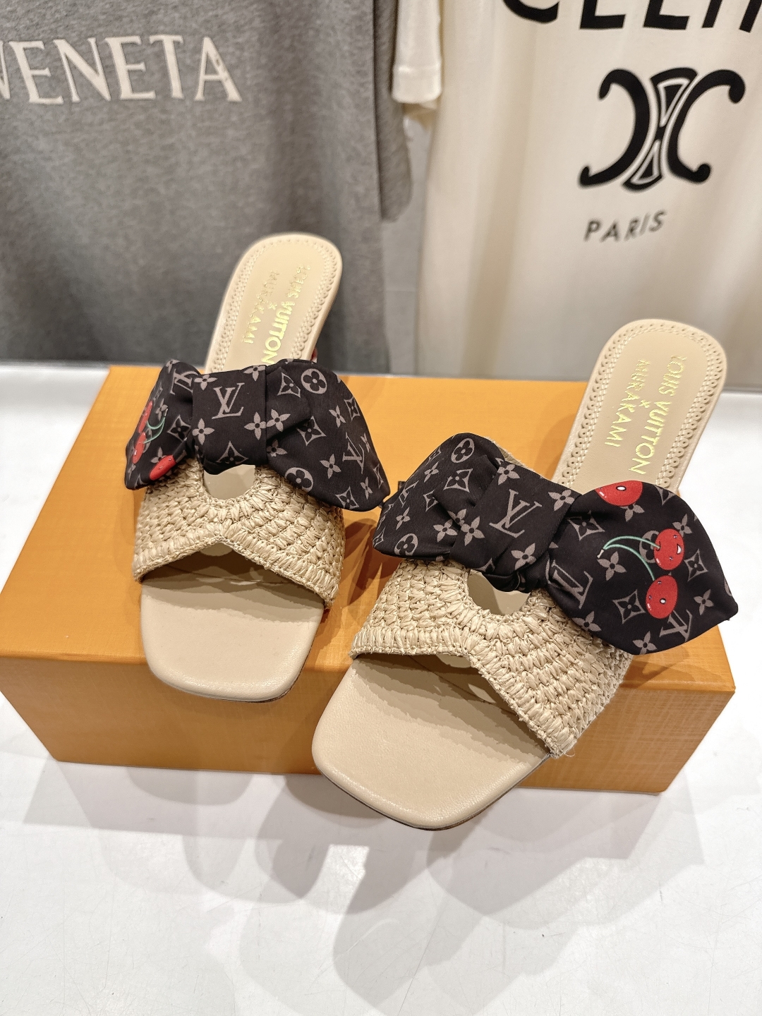 高版本出厂
  Louis Vuitton ss25 new arrival LV驴牌夏季新品蝴蝶结高跟