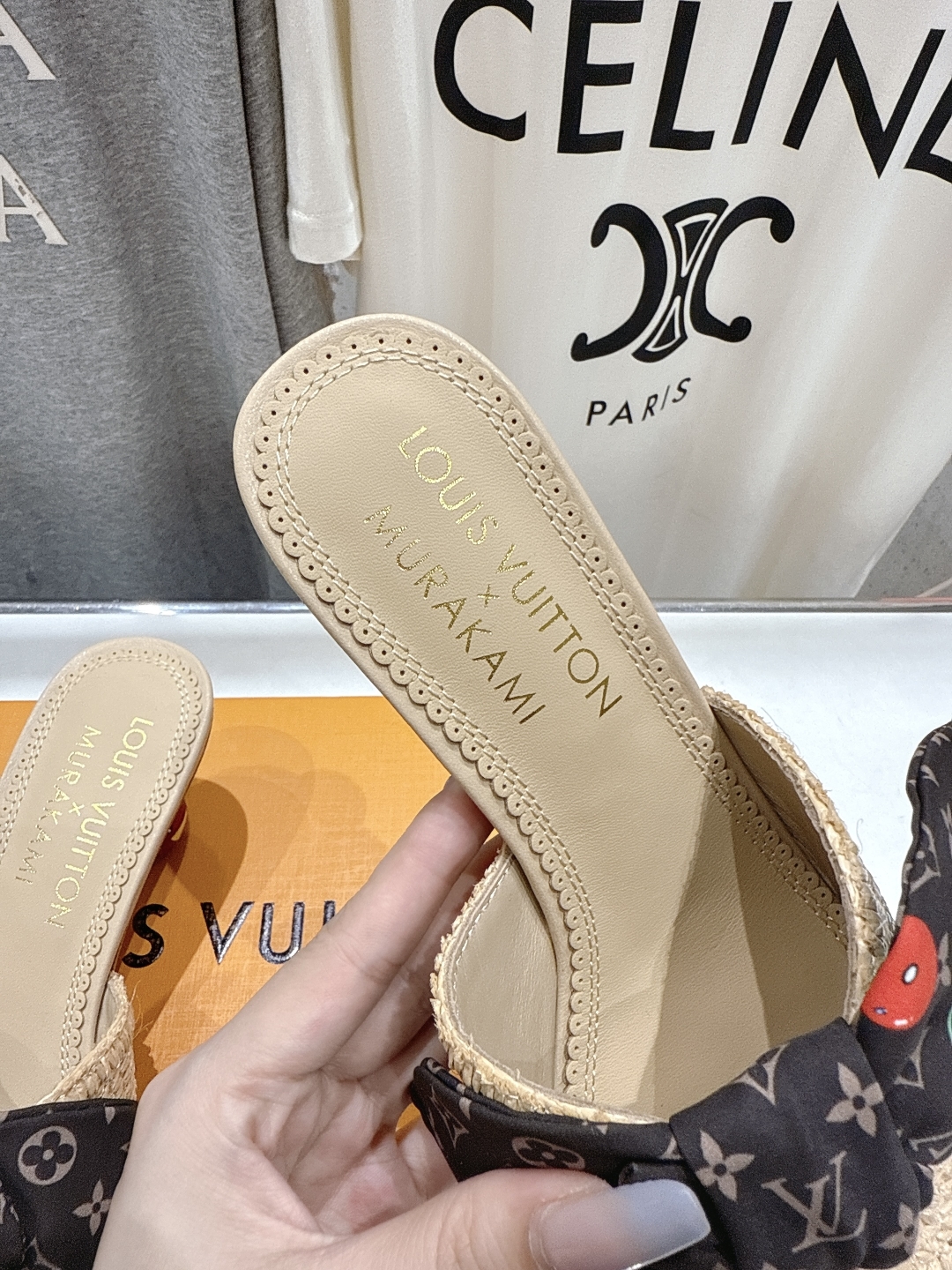 高版本出厂
  Louis Vuitton ss25 new arrival LV驴牌夏季新品蝴蝶结高跟