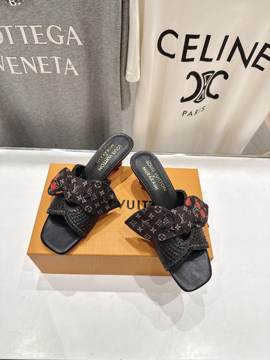 高版本出厂
  Louis Vuitton ss25 new arrival LV驴牌夏季新品蝴蝶结高跟