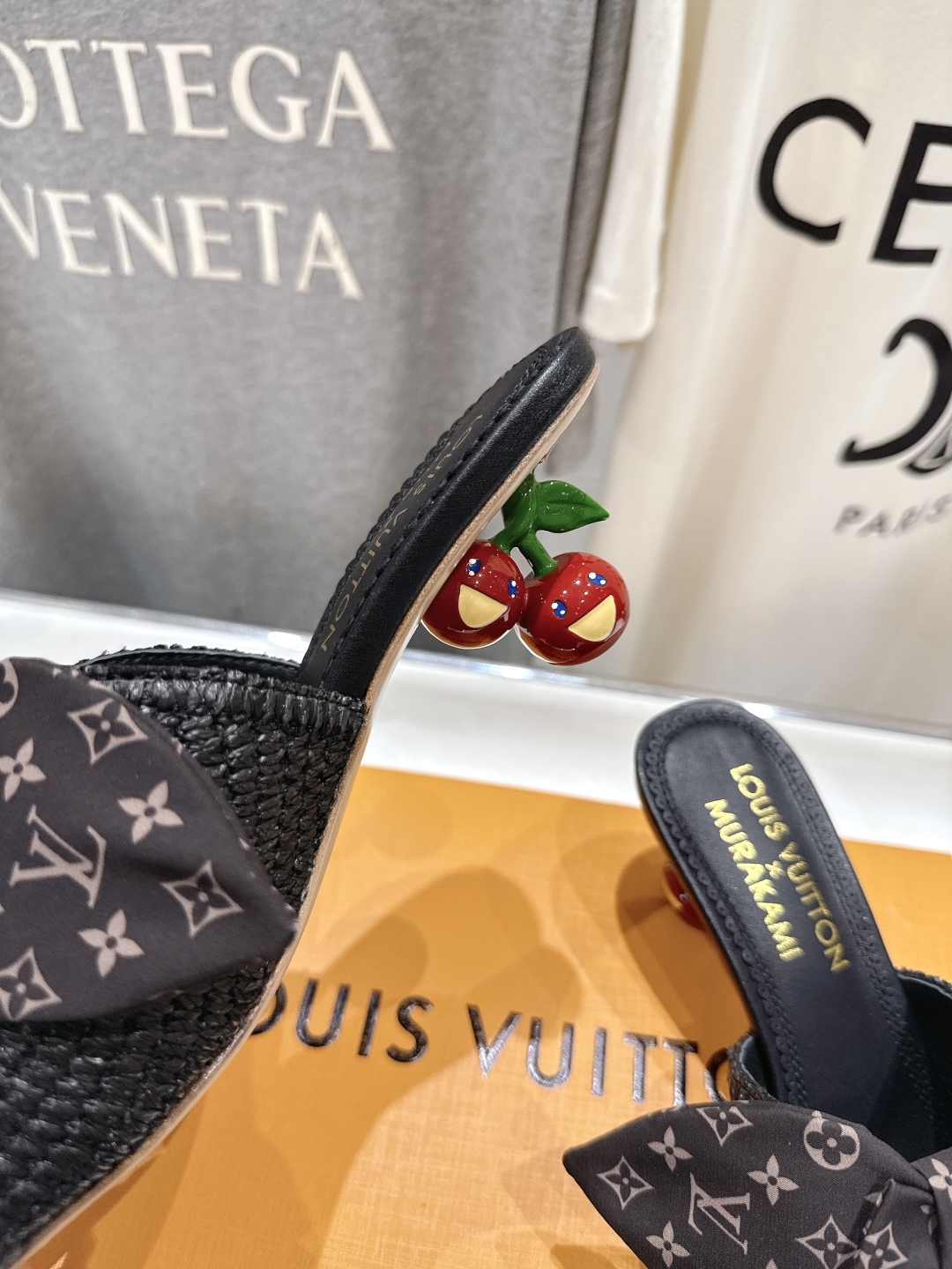 高版本出厂
  Louis Vuitton ss25 new arrival LV驴牌夏季新品蝴蝶结高跟