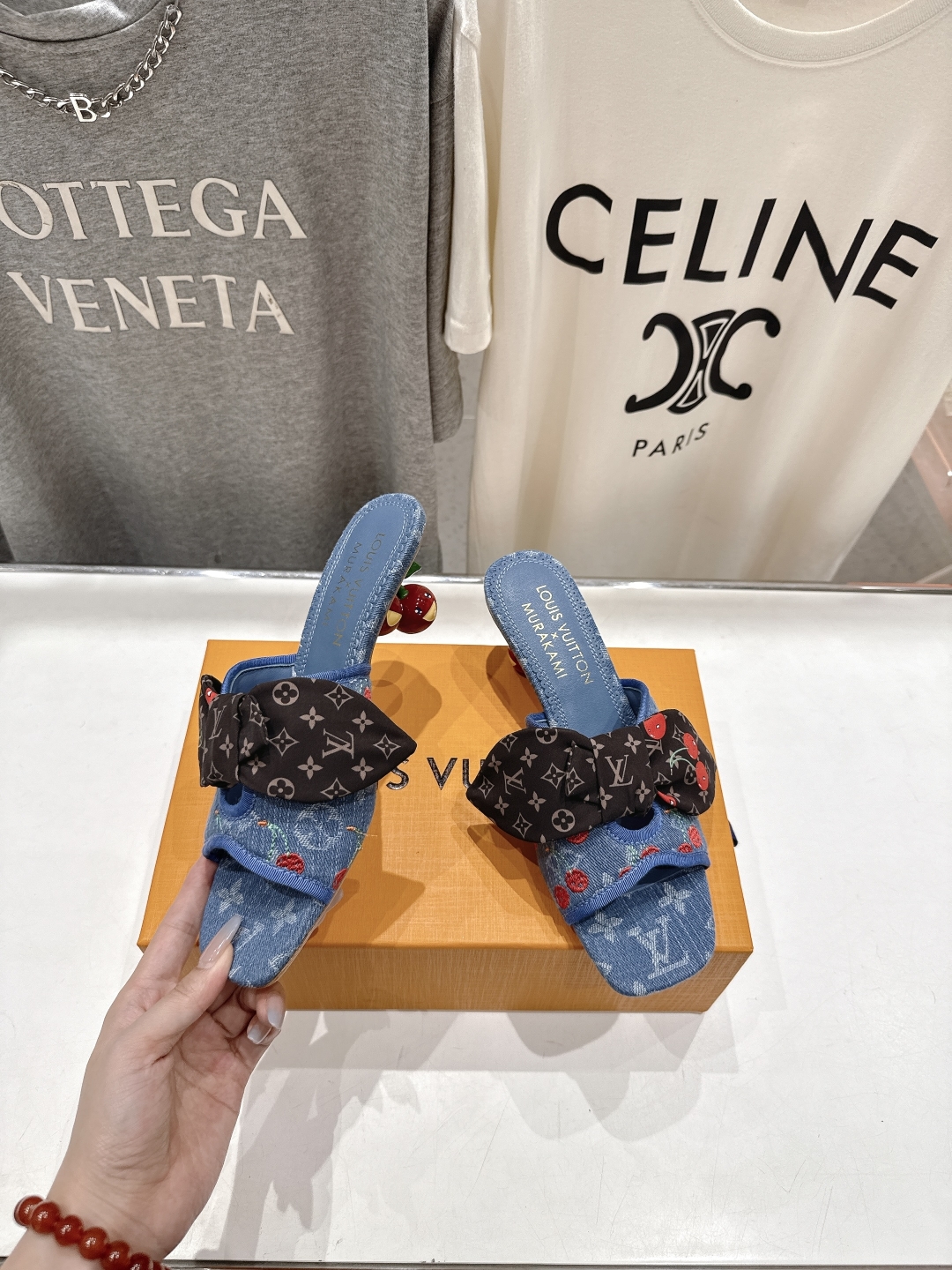 高版本出厂
  Louis Vuitton ss25 new arrival LV驴牌夏季新品蝴蝶结高跟