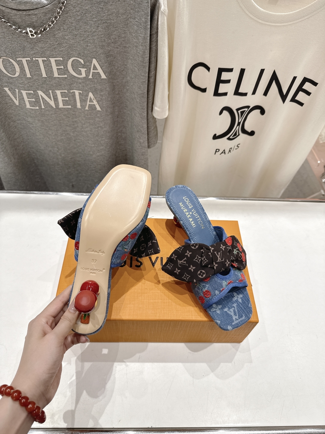 高版本出厂
  Louis Vuitton ss25 new arrival LV驴牌夏季新品蝴蝶结高跟