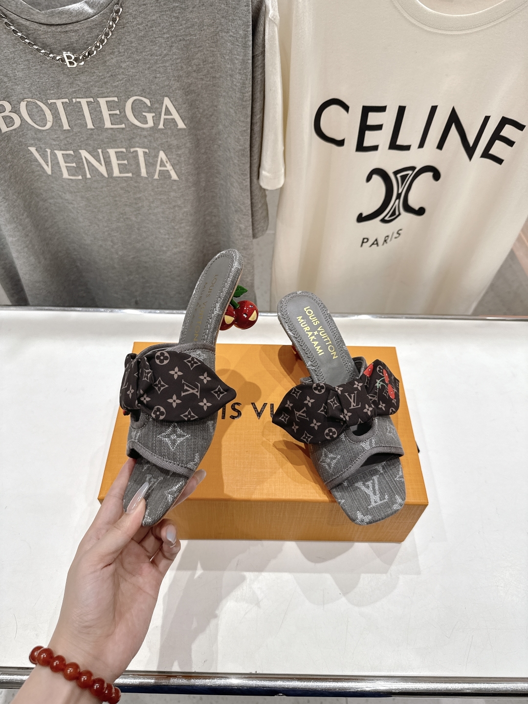 高版本出厂
  Louis Vuitton ss25 new arrival LV驴牌夏季新品蝴蝶结高跟