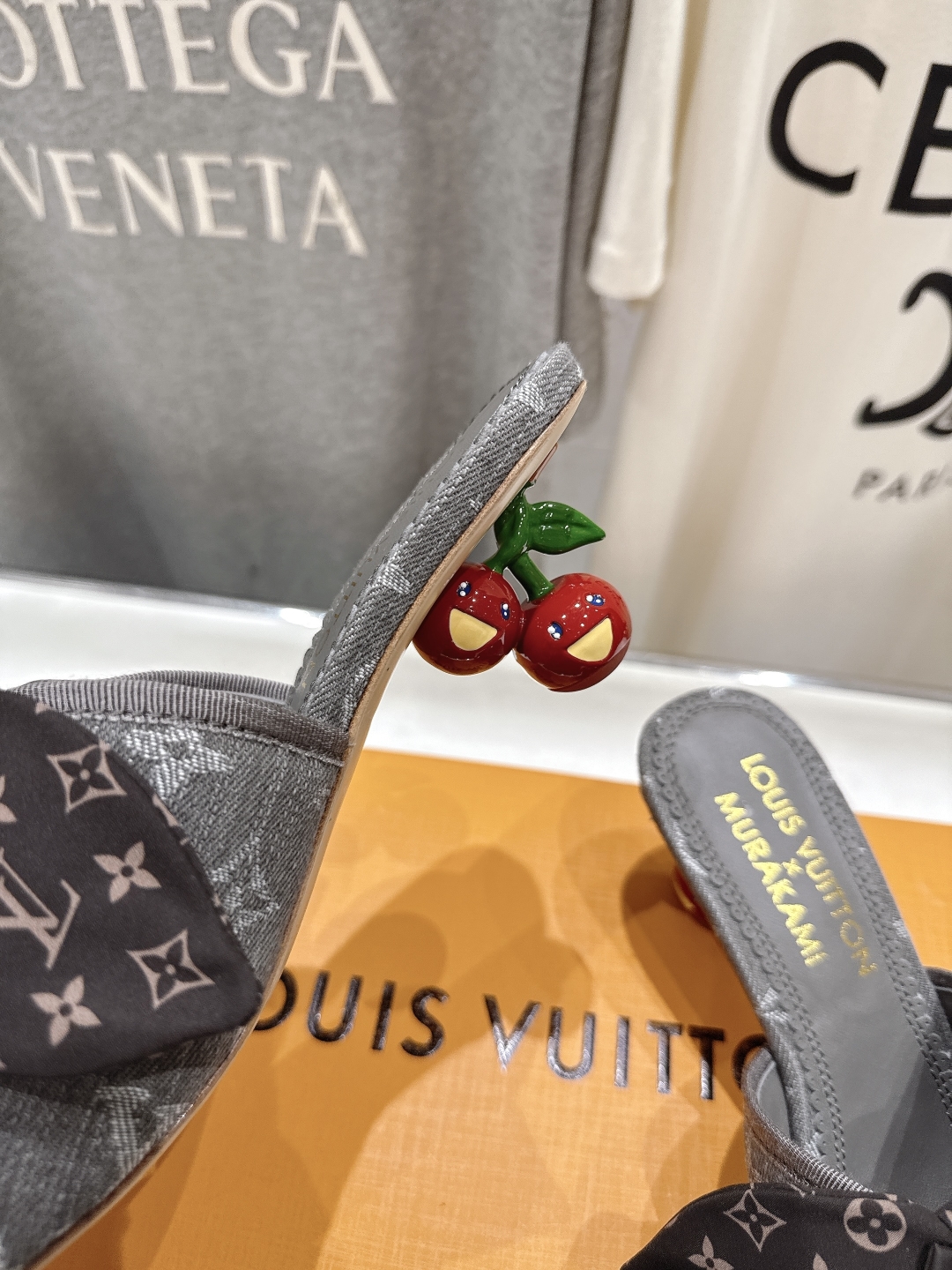高版本出厂
  Louis Vuitton ss25 new arrival LV驴牌夏季新品蝴蝶结高跟