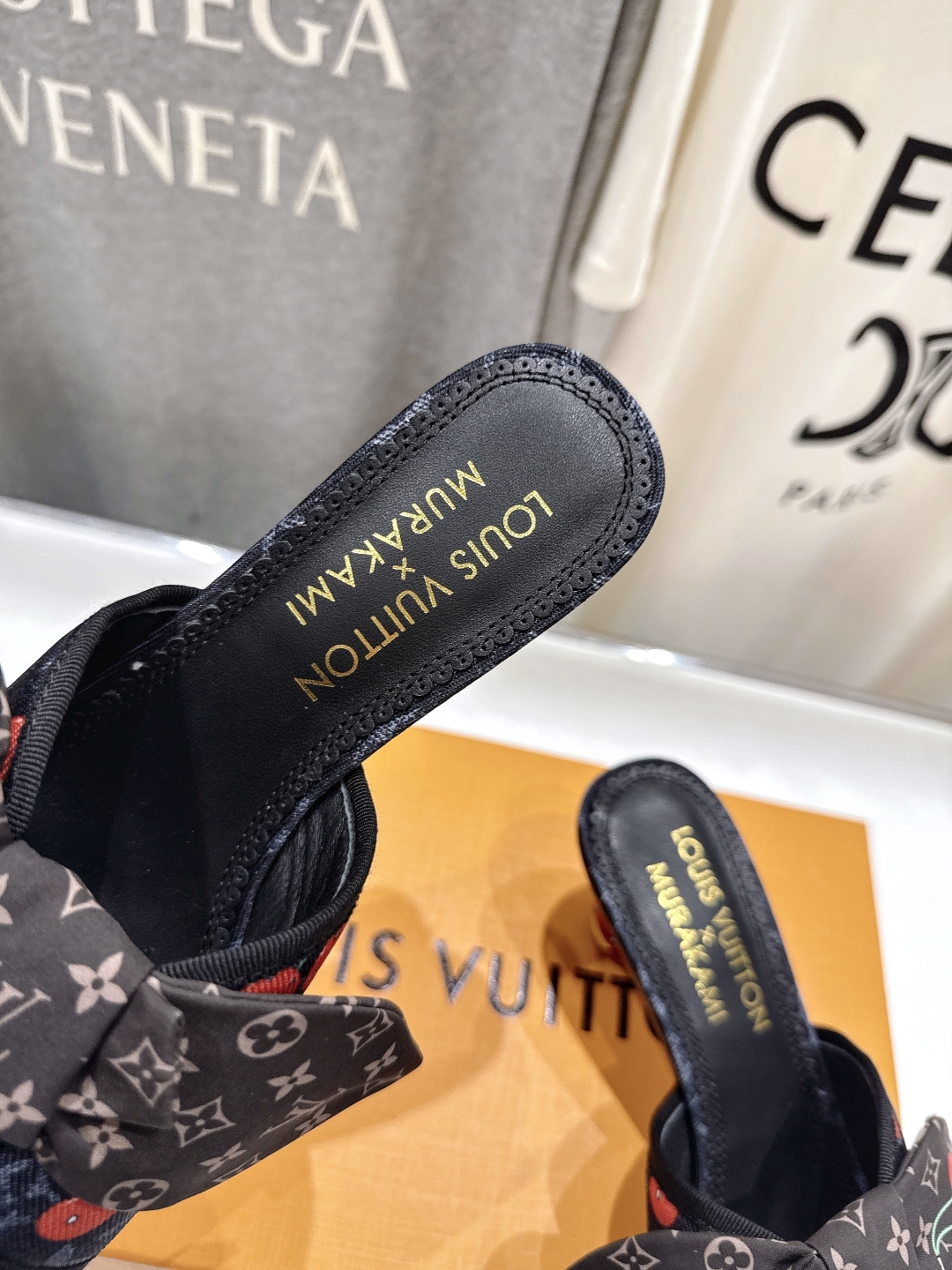 高版本出厂
  Louis Vuitton ss25 new arrival LV驴牌夏季新品蝴蝶结高跟
