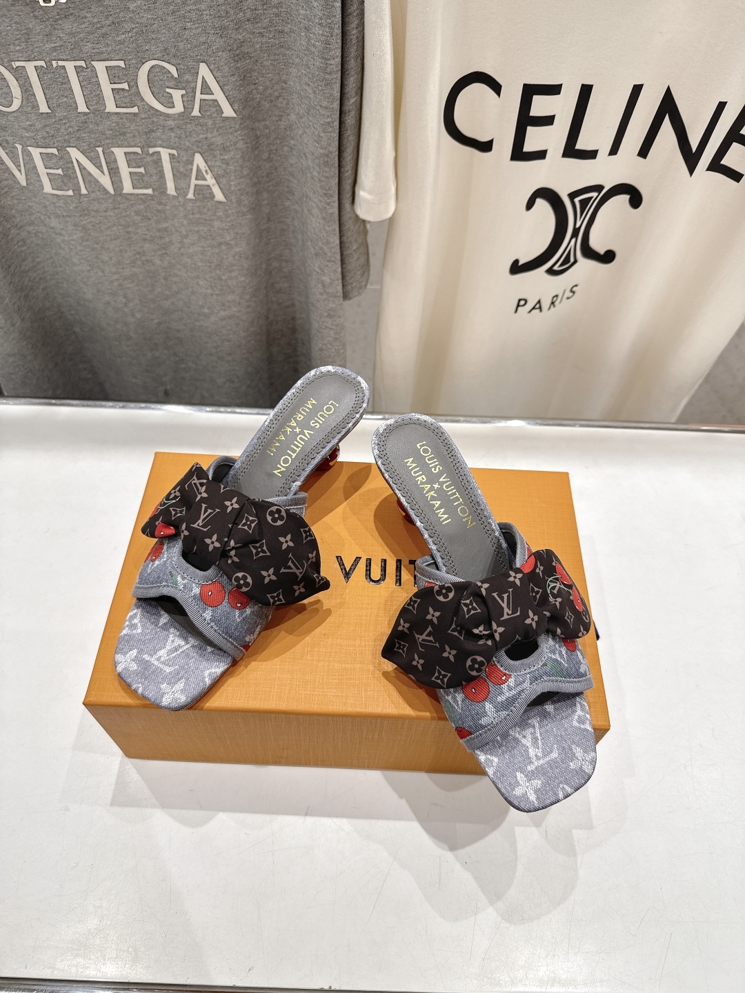 高版本出厂
  Louis Vuitton ss25 new arrival LV驴牌夏季新品蝴蝶结高跟